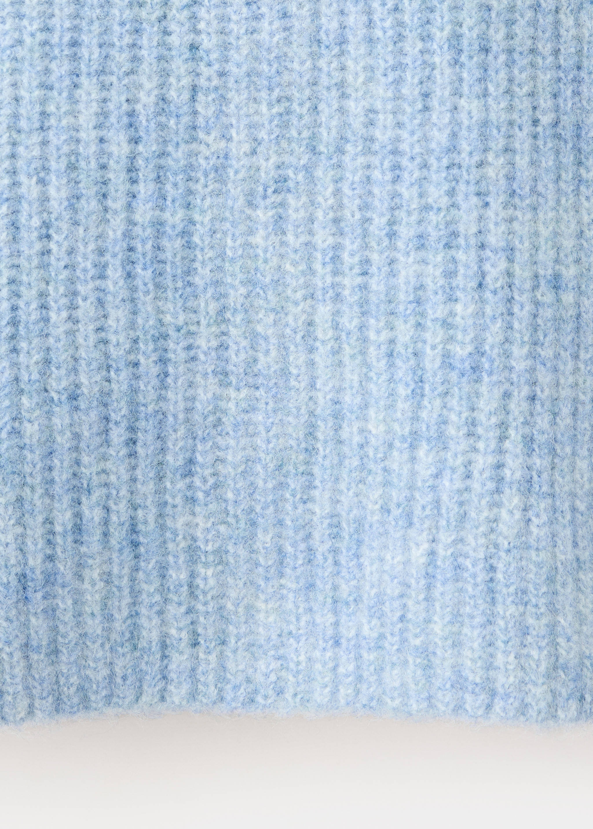 Buttoned knit cardigan - Details of the article 0