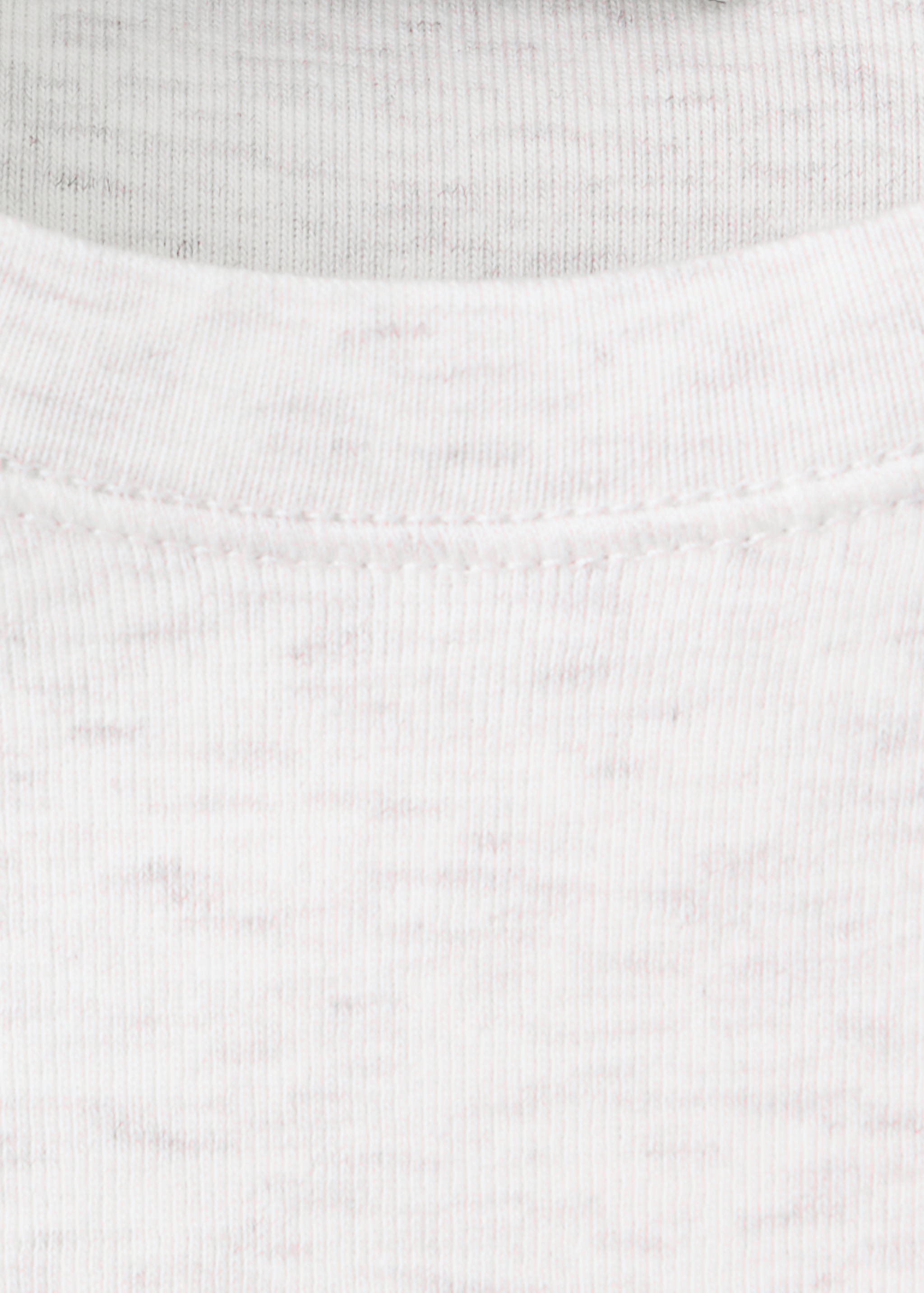 Slim-fit short-sleeved T-shirt - Details of the article 8
