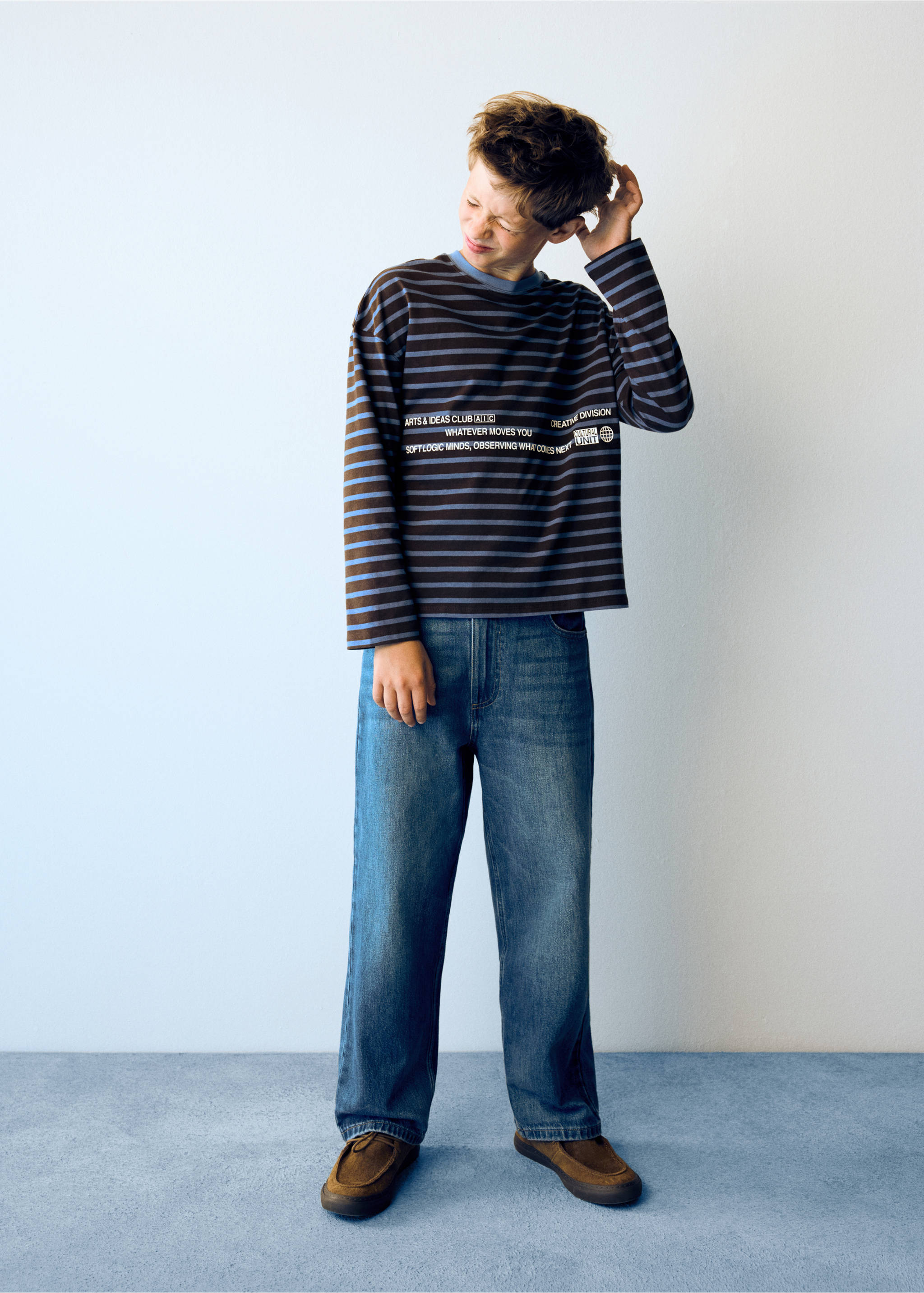 Boxy-fit long-sleeve T-shirt - General plane, Chocolate. Ref: 37045170-00.