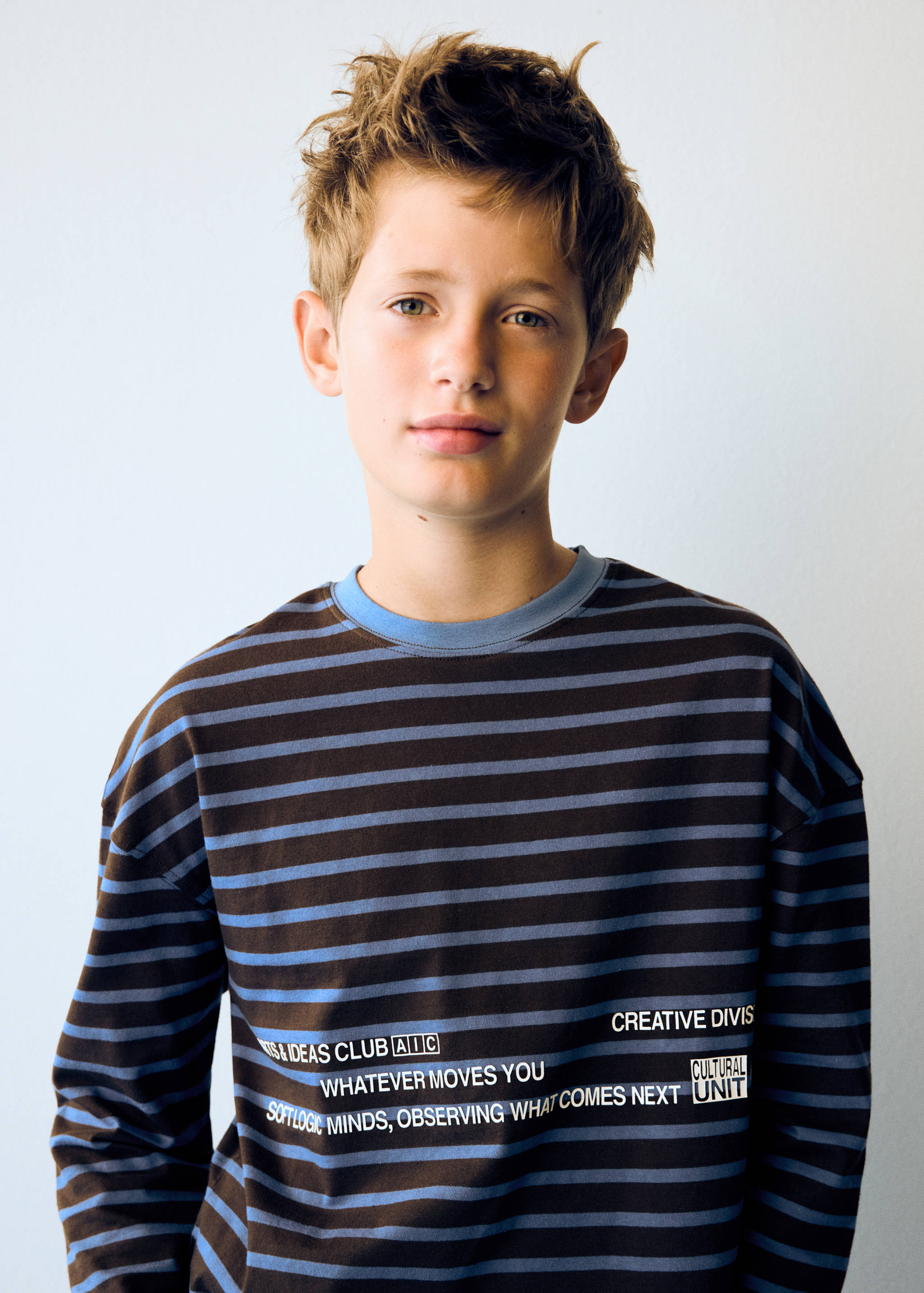 Boxy-fit long-sleeve T-shirt - Details of the article 1
