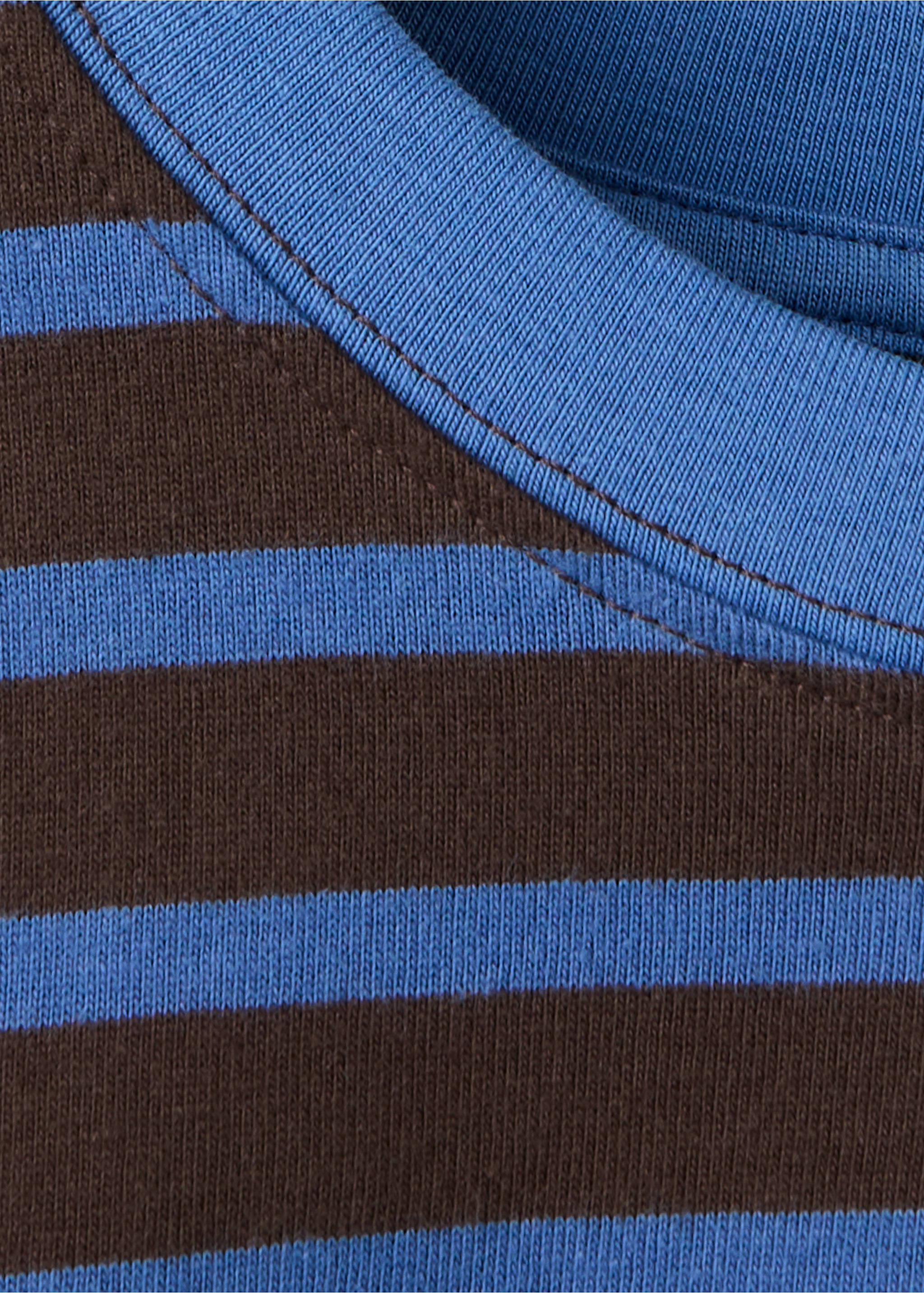 Boxy-fit long-sleeve T-shirt - Details of the article 8, Chocolate. Ref: 37045170-00.