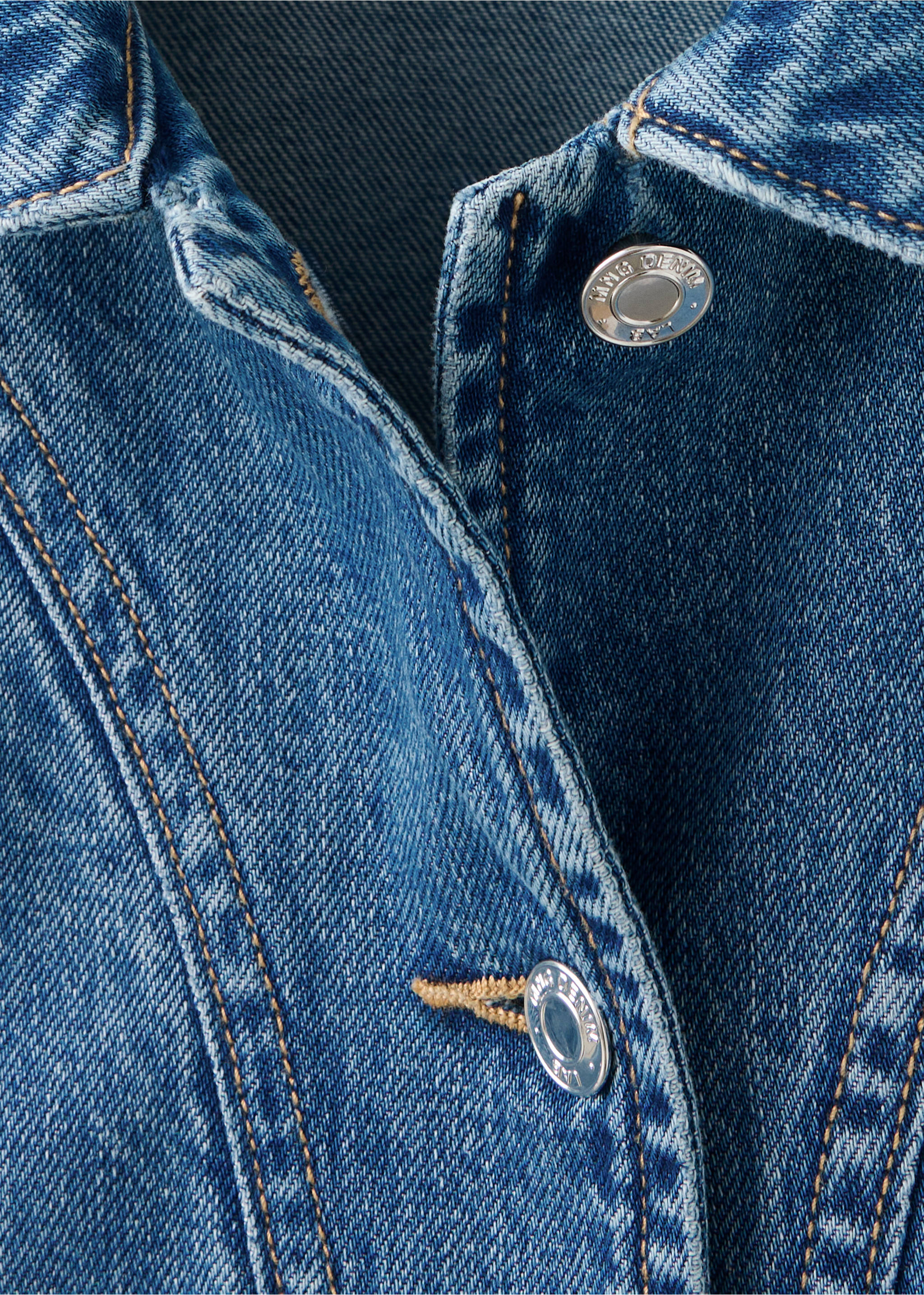 Denim jacket with studs - Details of the article 8, Dark Blue. Ref: 37045174-00.