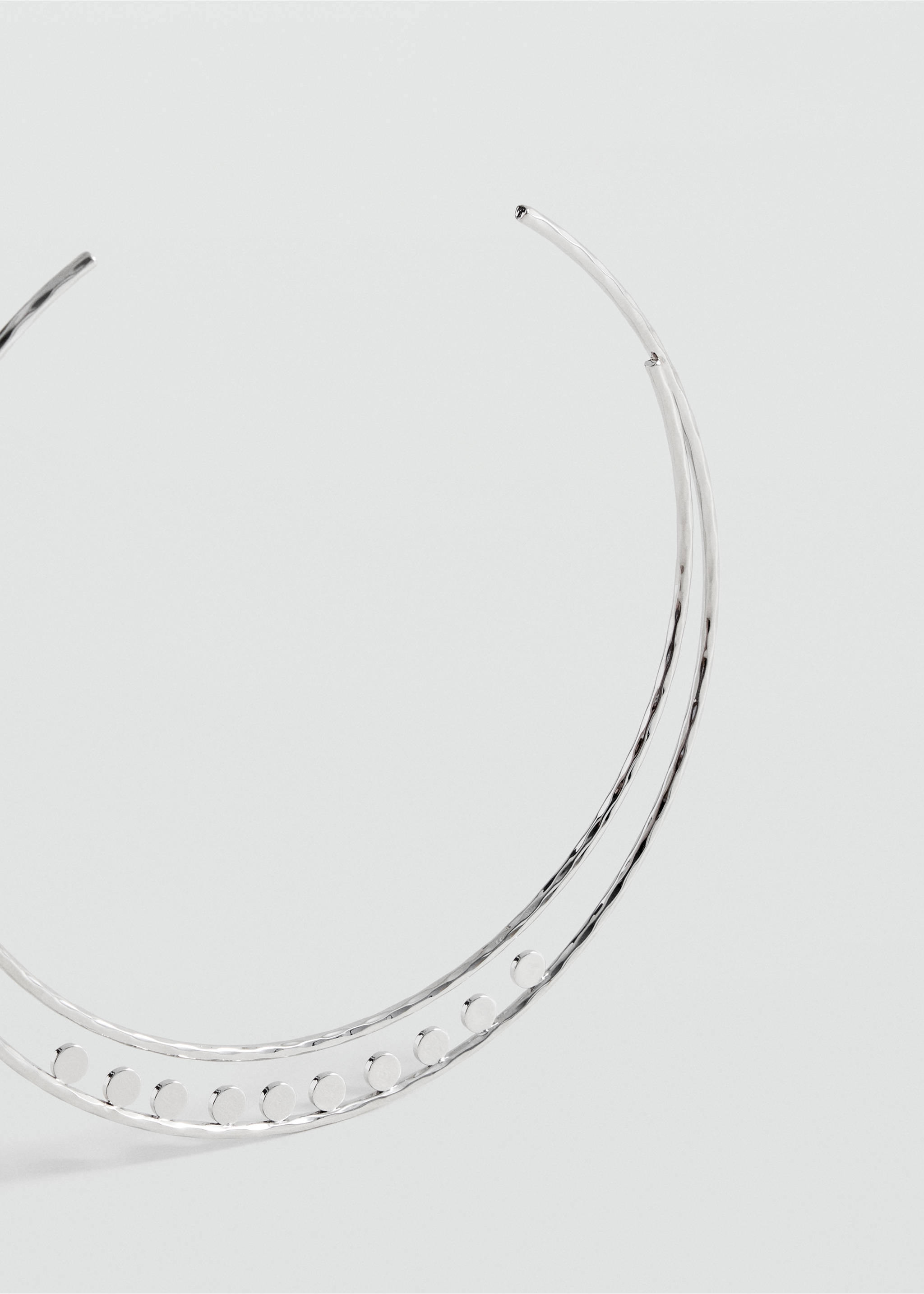 Rigid metal choker - Medium plane, Silver. Ref: 37045177-00.