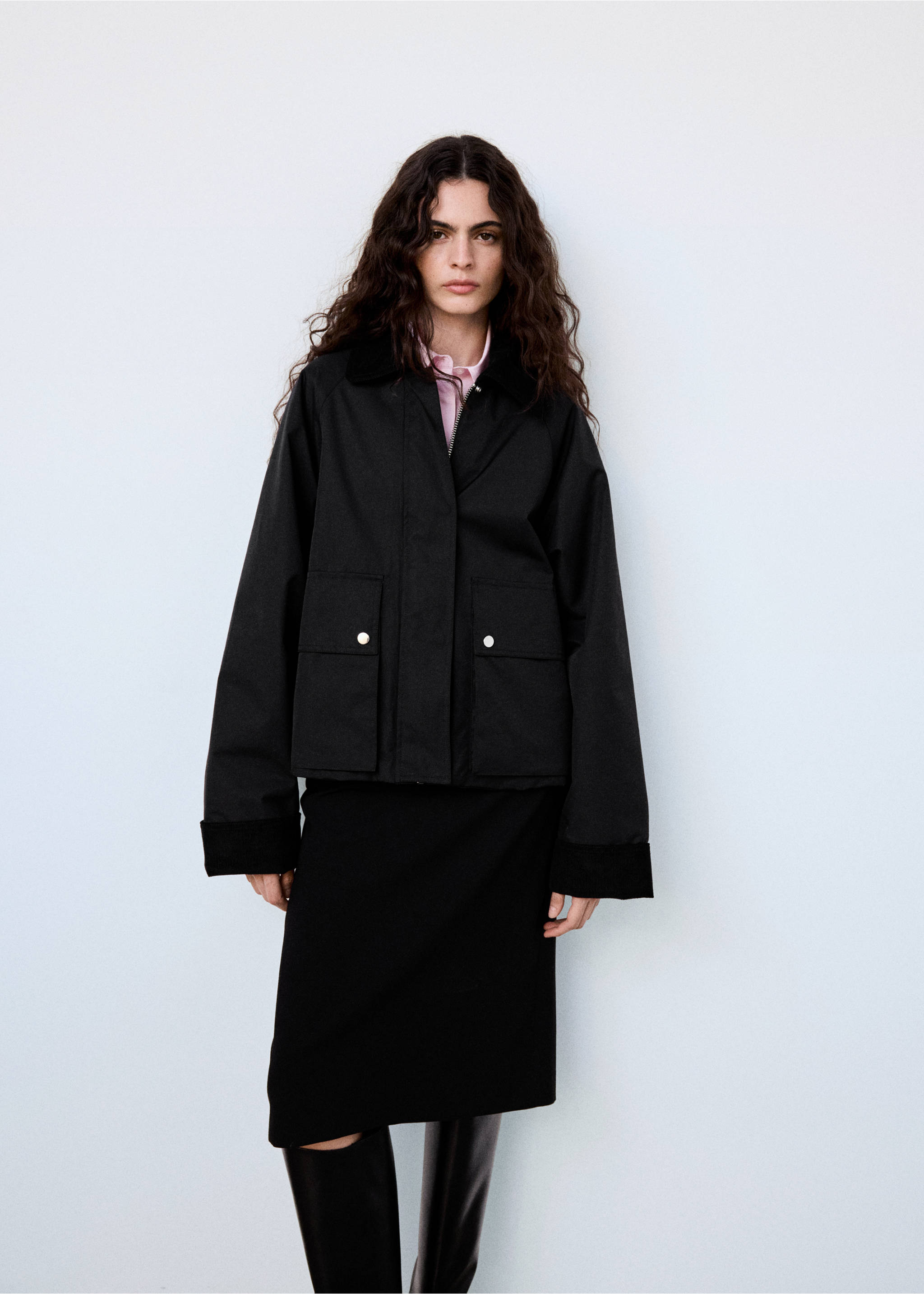 Cotton parka with corduroy collar - Medium plane, Black. Ref: 37045842-00.