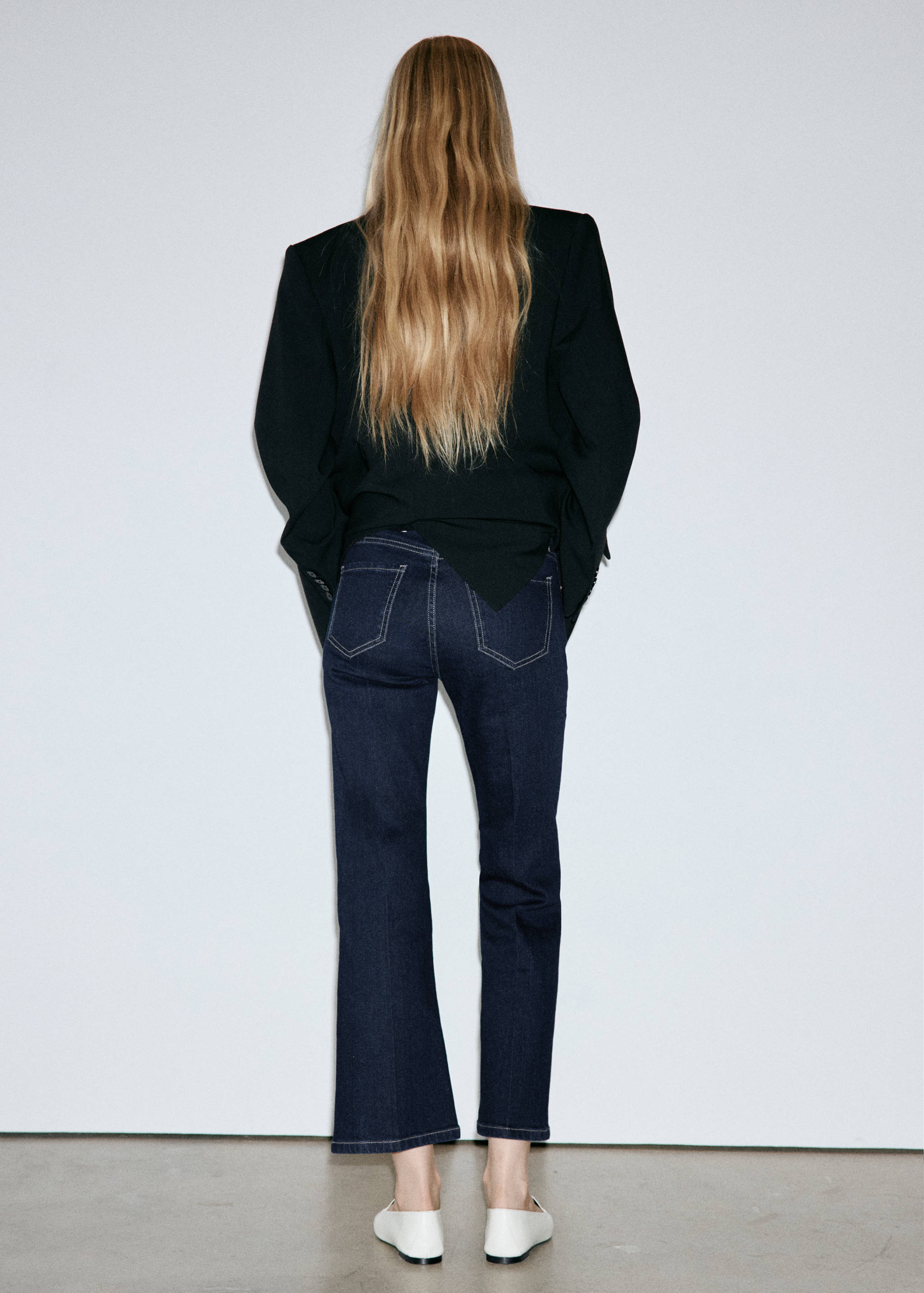 Sienna flared cropped jeans - Reverse of the article