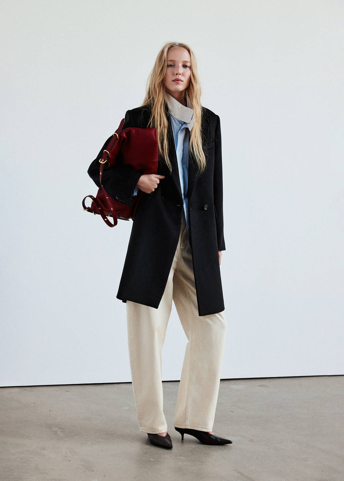 Double-breasted wool coat — Black