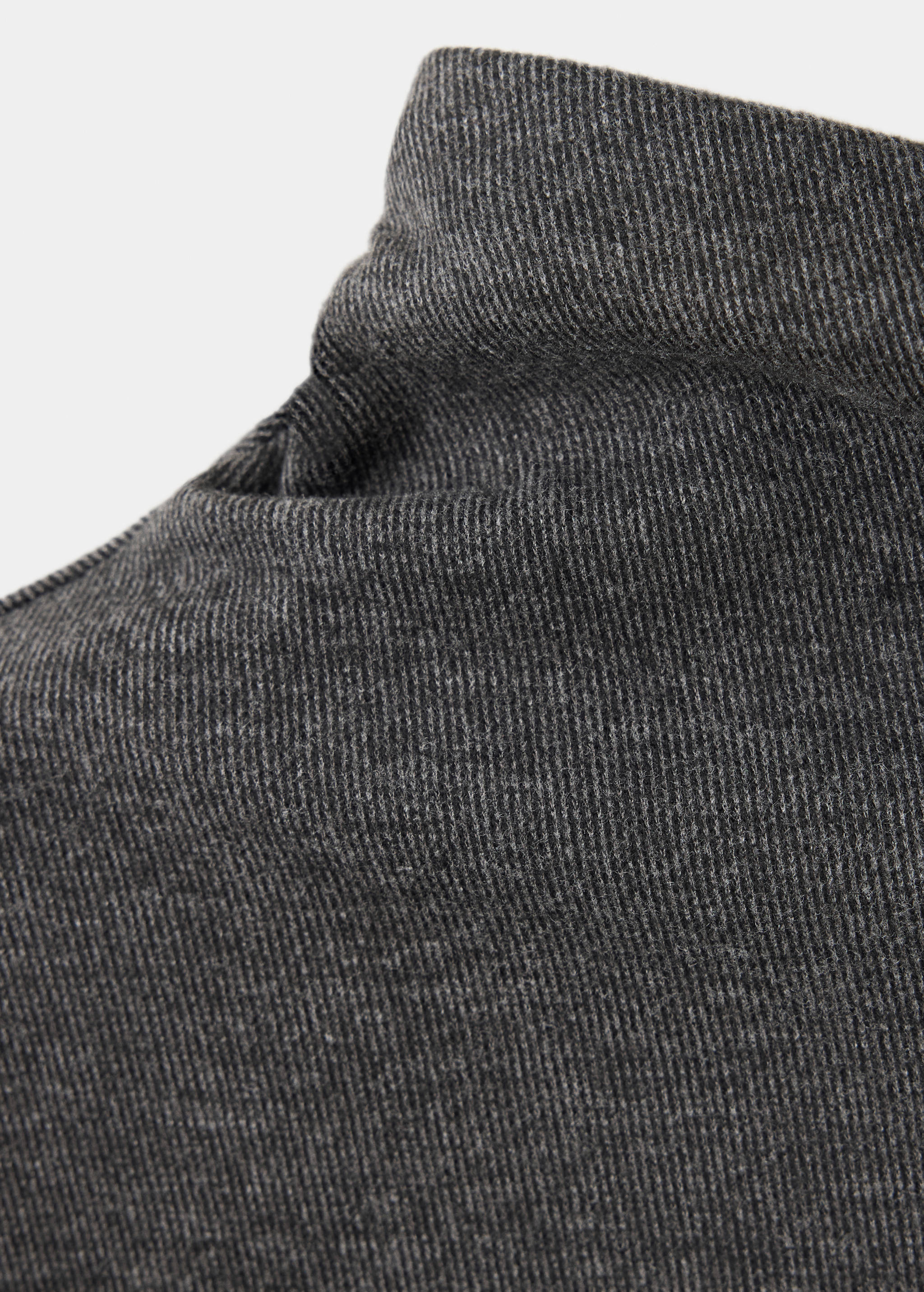 High-neck ruched T-shirt - Details of the article 8