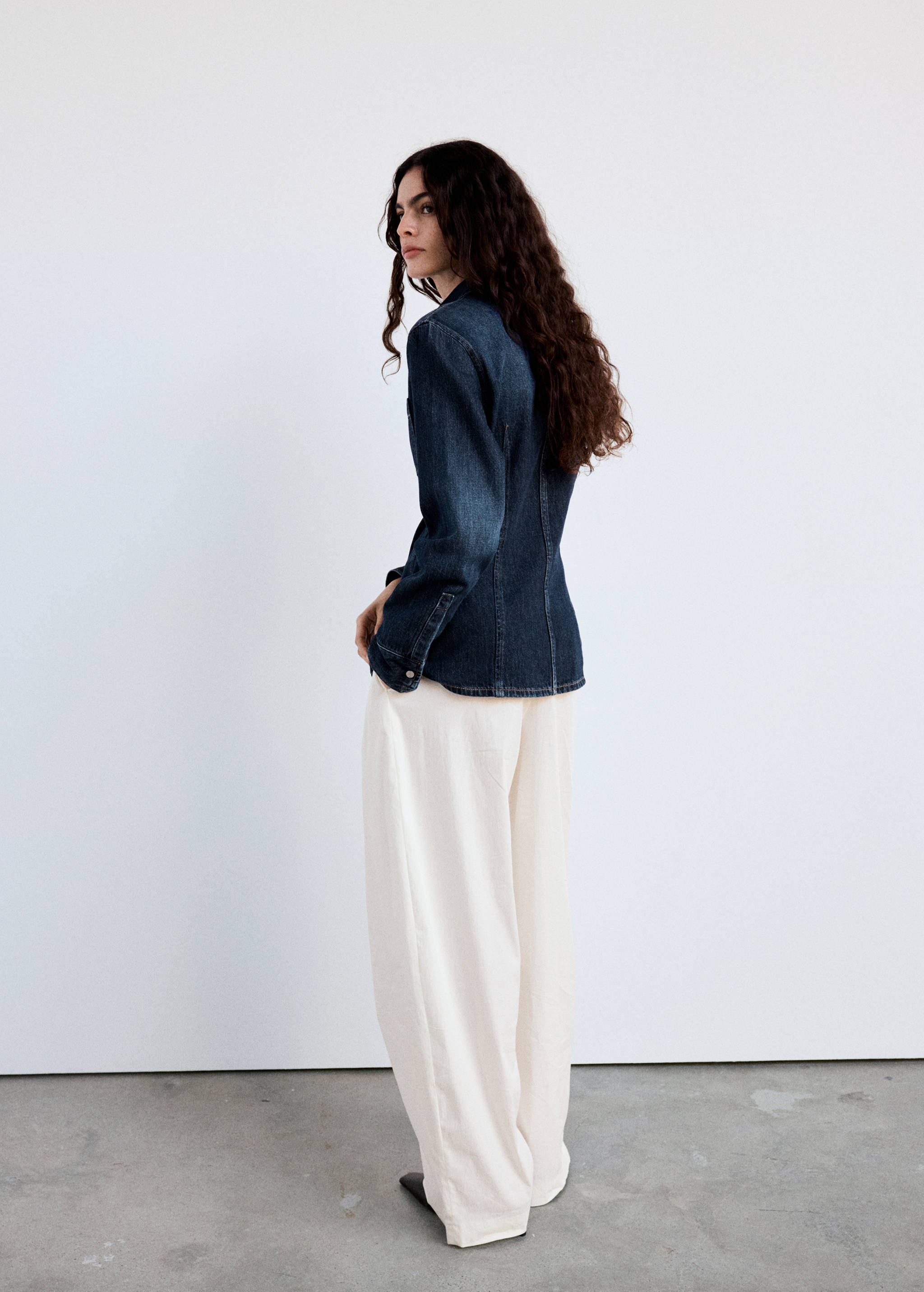 Cotton denim shirt with chest pocket - Reverse of the article