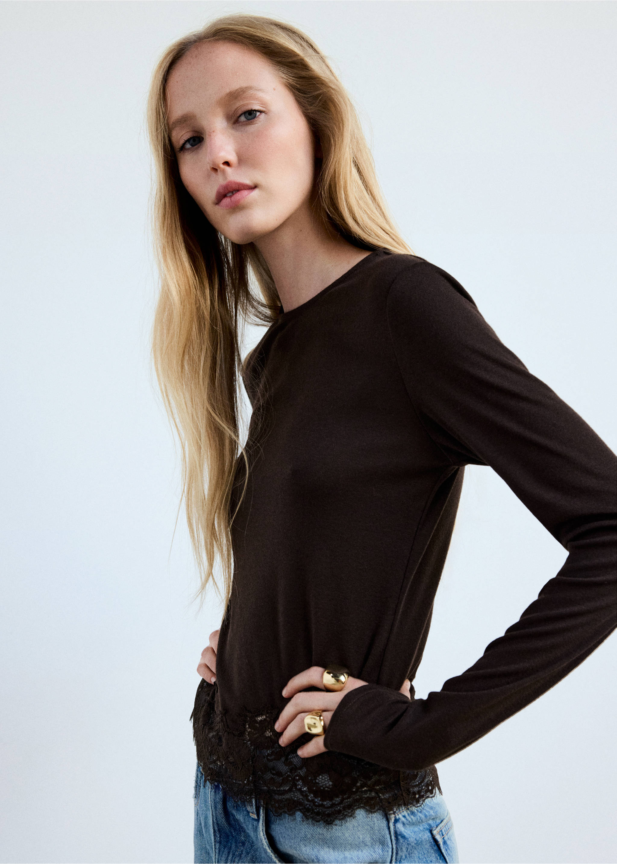 Fitted T-shirt with lace trim - Medium plane, Brown. Ref: 37045855-00.