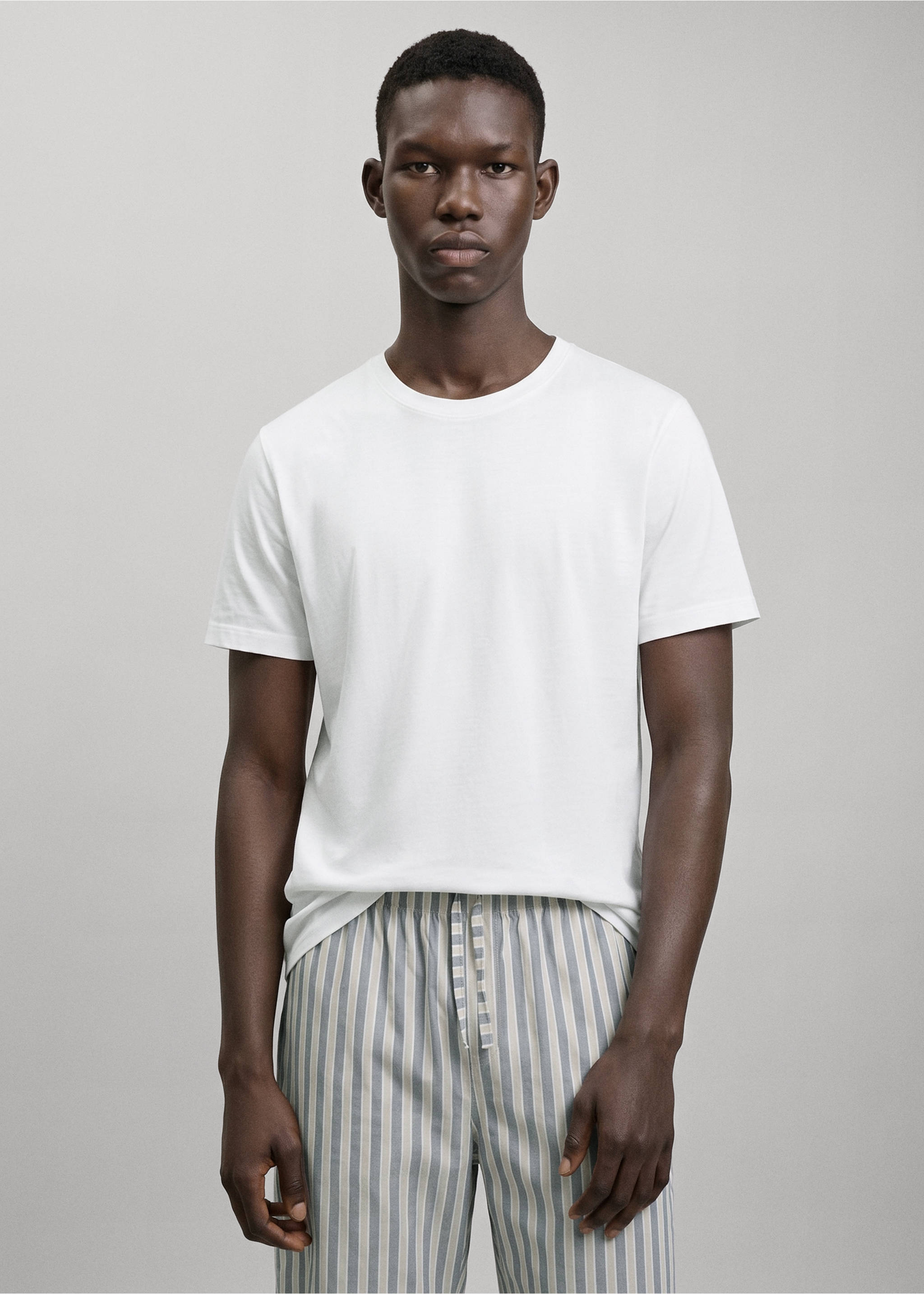 Striped pyjama set - Medium plane, Off White. Ref: 37045856-00.