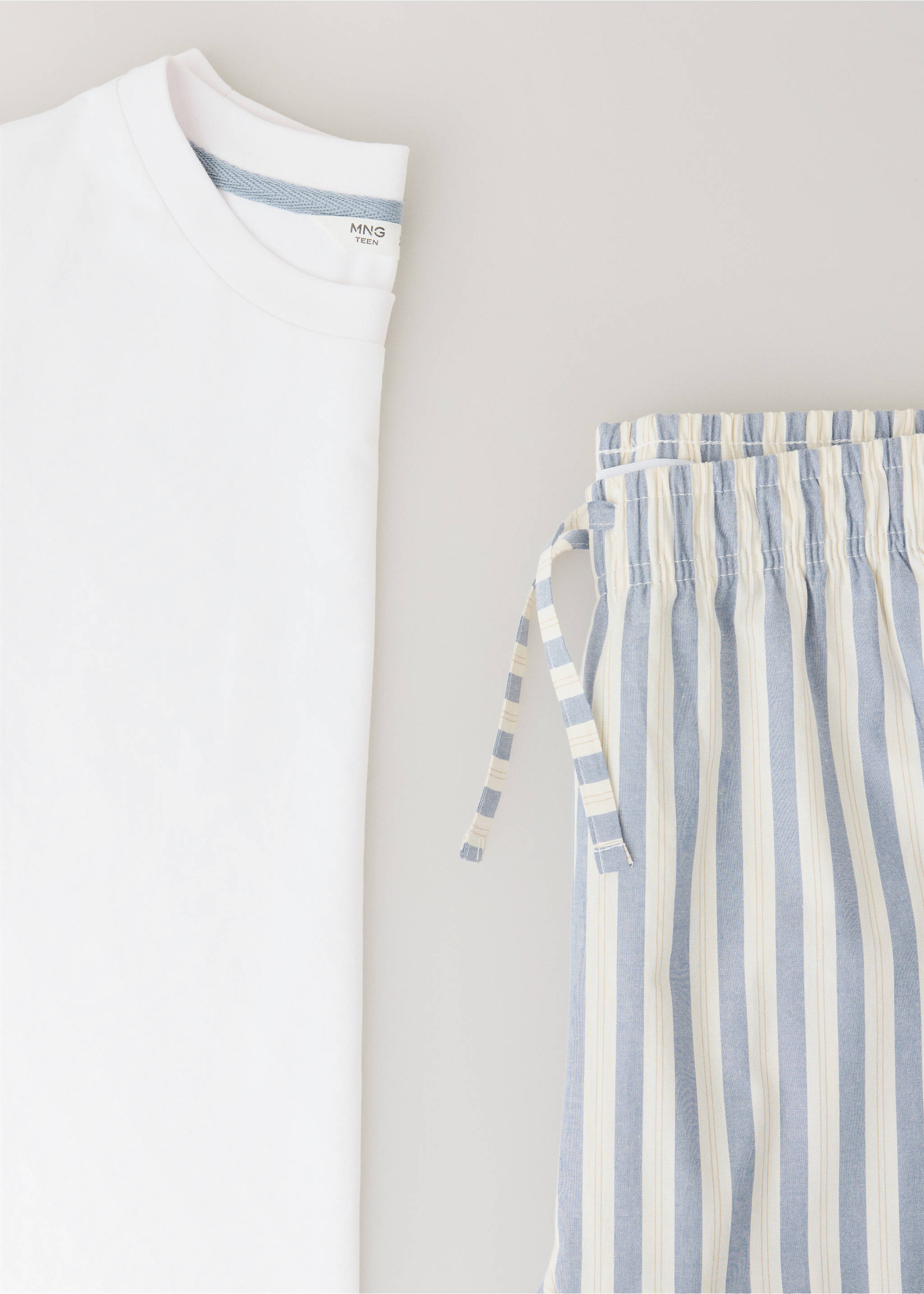 Striped pyjama set - Details of the article 0, Off White. Ref: 37045856-00.