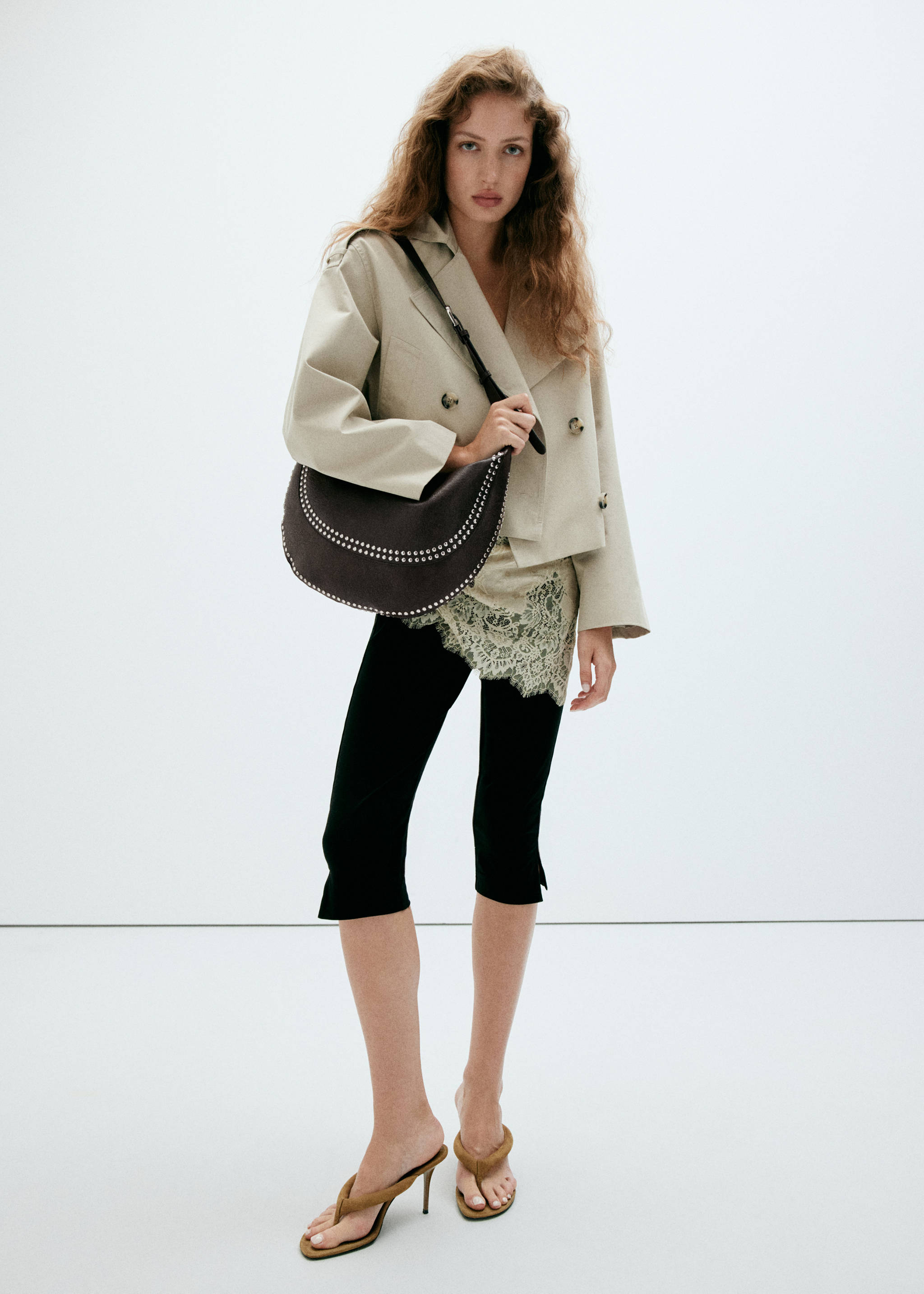 Studded shoulder bag - Details of the article 9