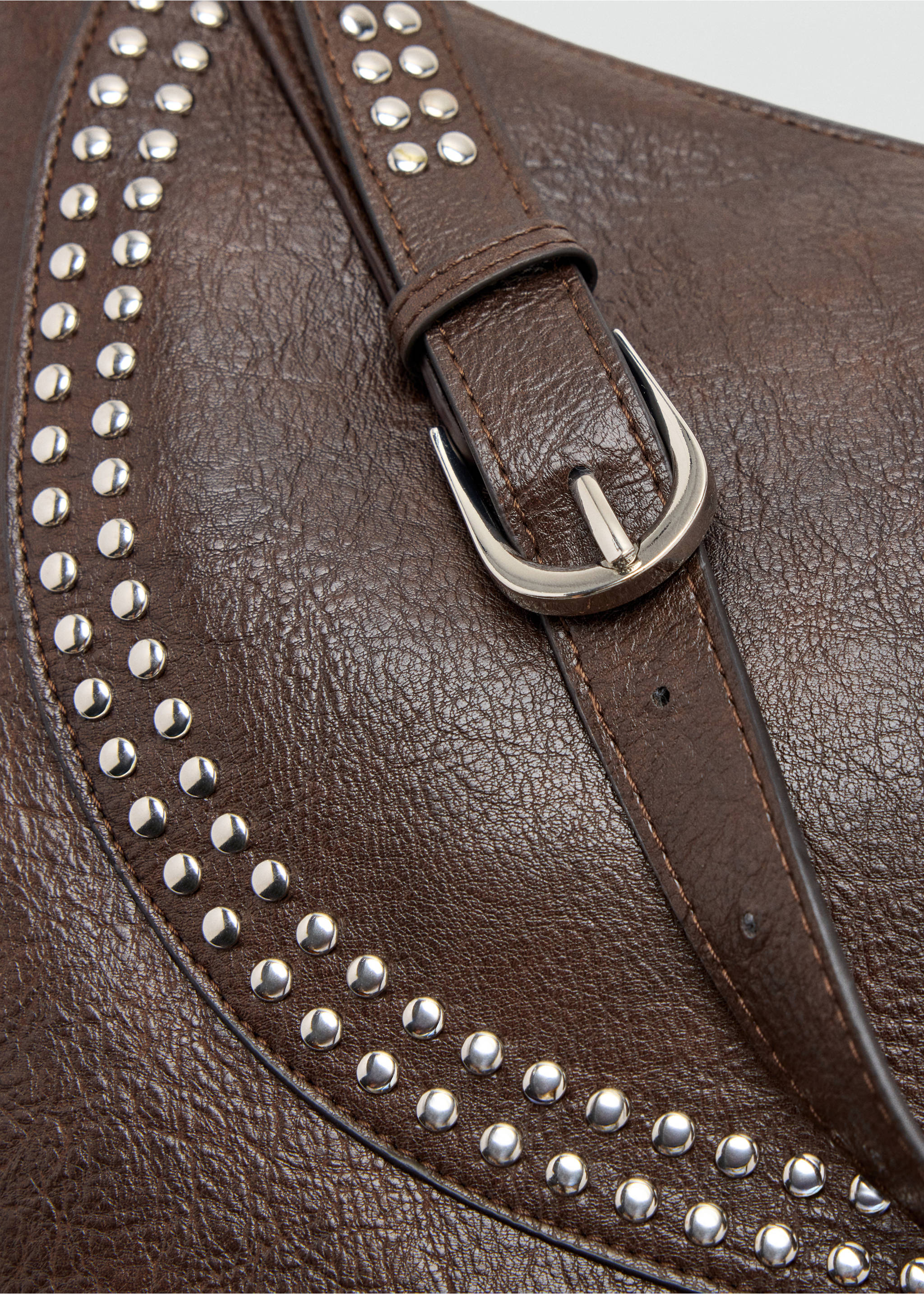 Studded shoulder bag - Details of the article 1, Chocolate. Ref: 37045866-00.