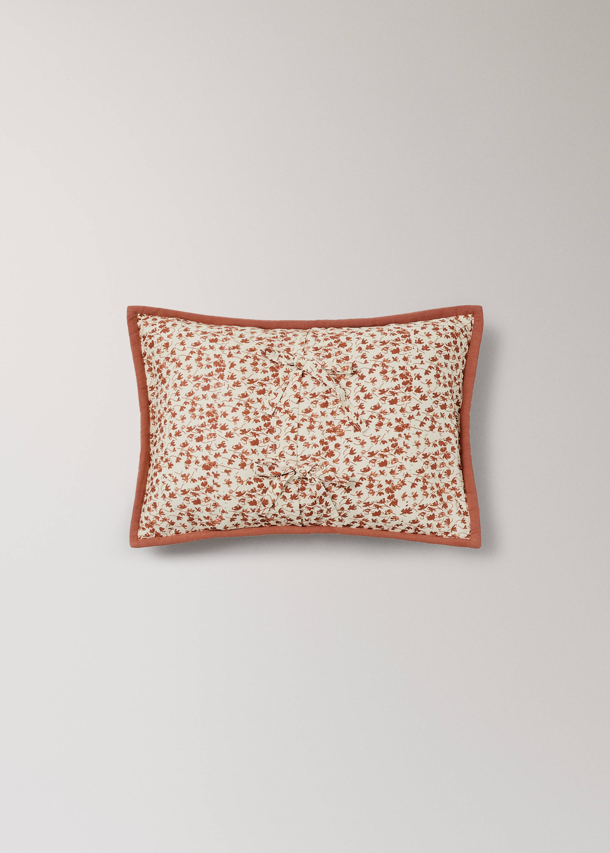 Quilted cushion cover 30 x 40 cm - Article without model