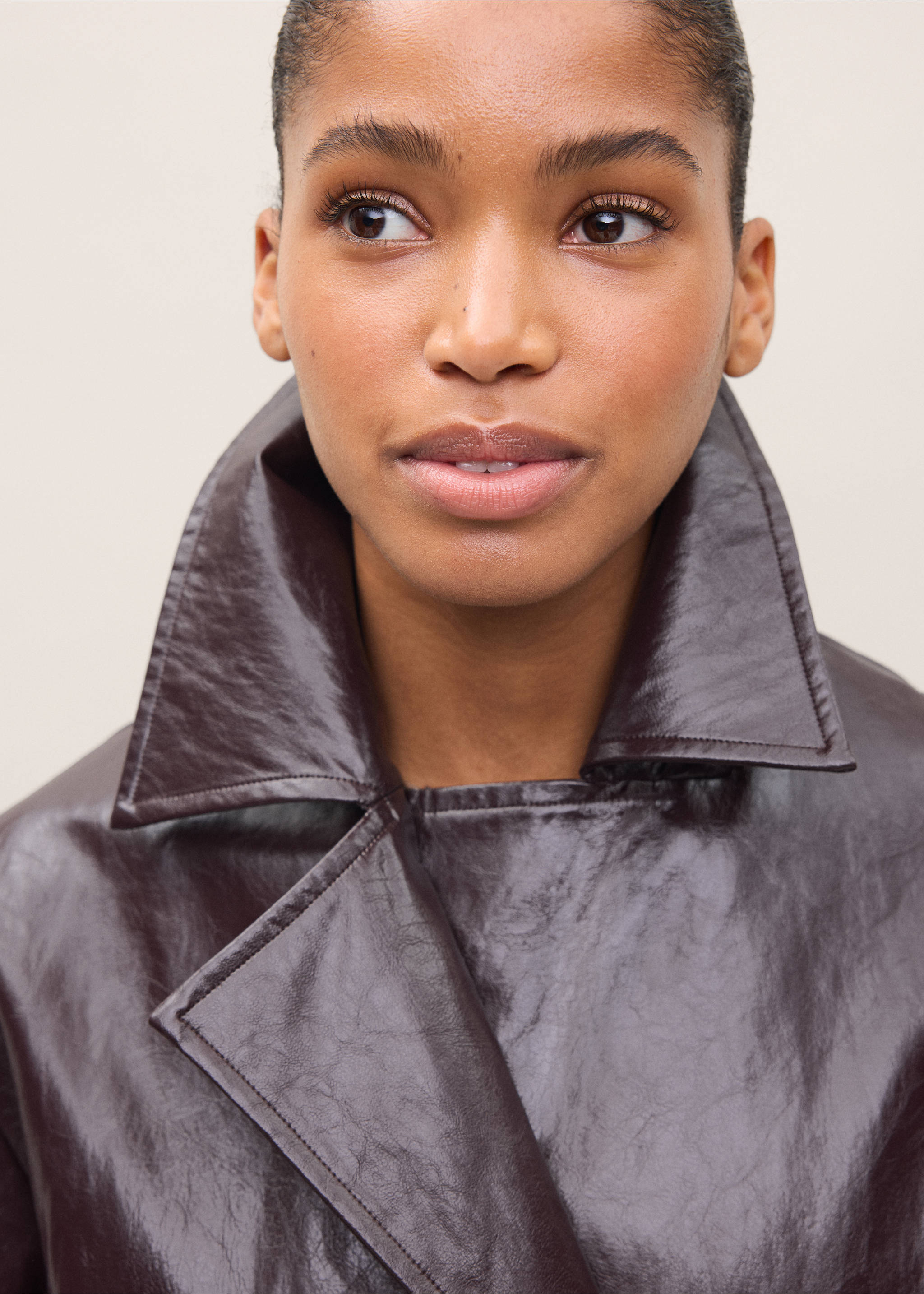Veste effet cuir à revers - Détail de l'article 1, Bordeaux. Ref: 37045869-00.