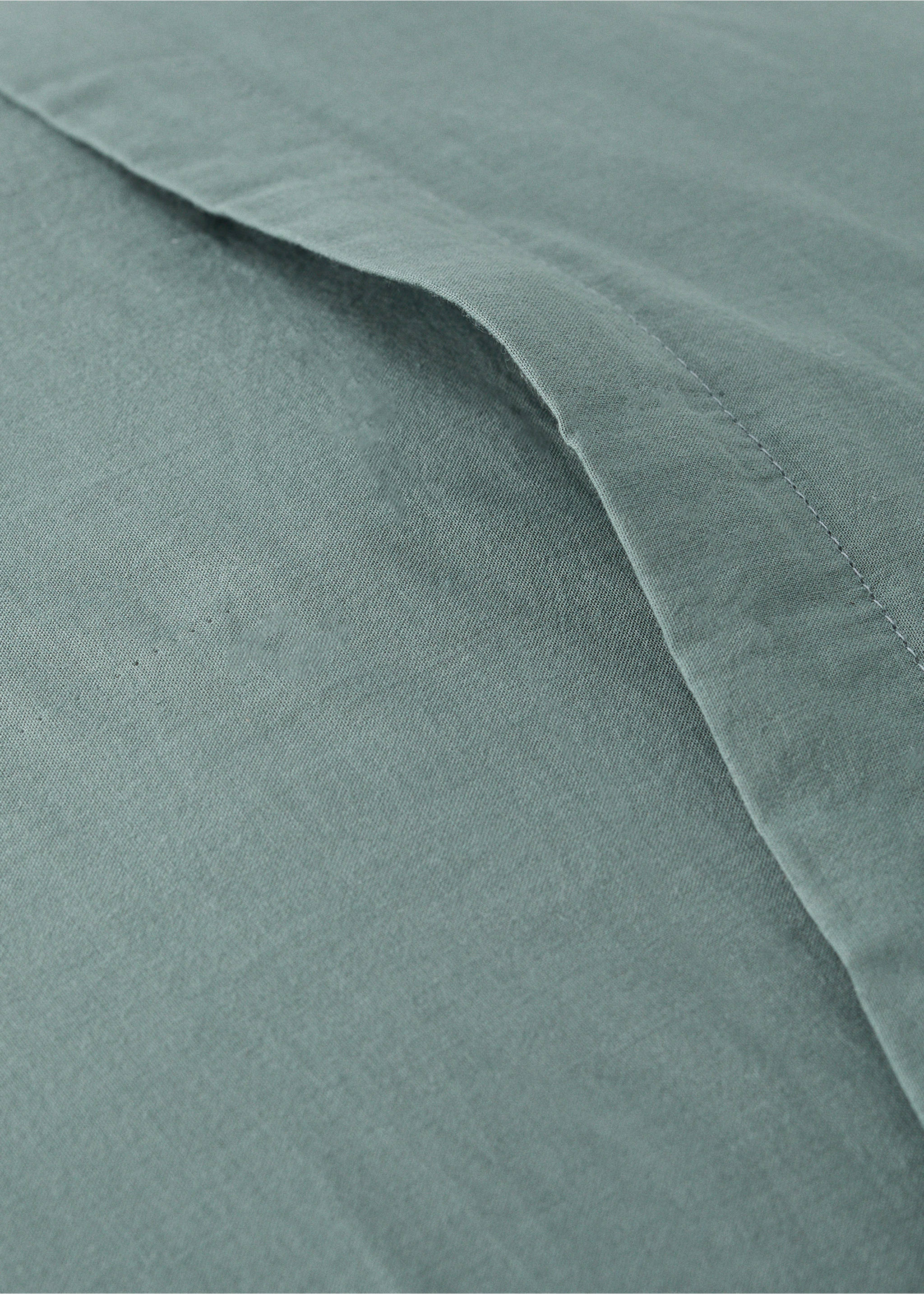 Quilted cushion cover with contrast detail 40 x 40 cm - Details of the article 2, Forest Green. Ref: 37045872-00.