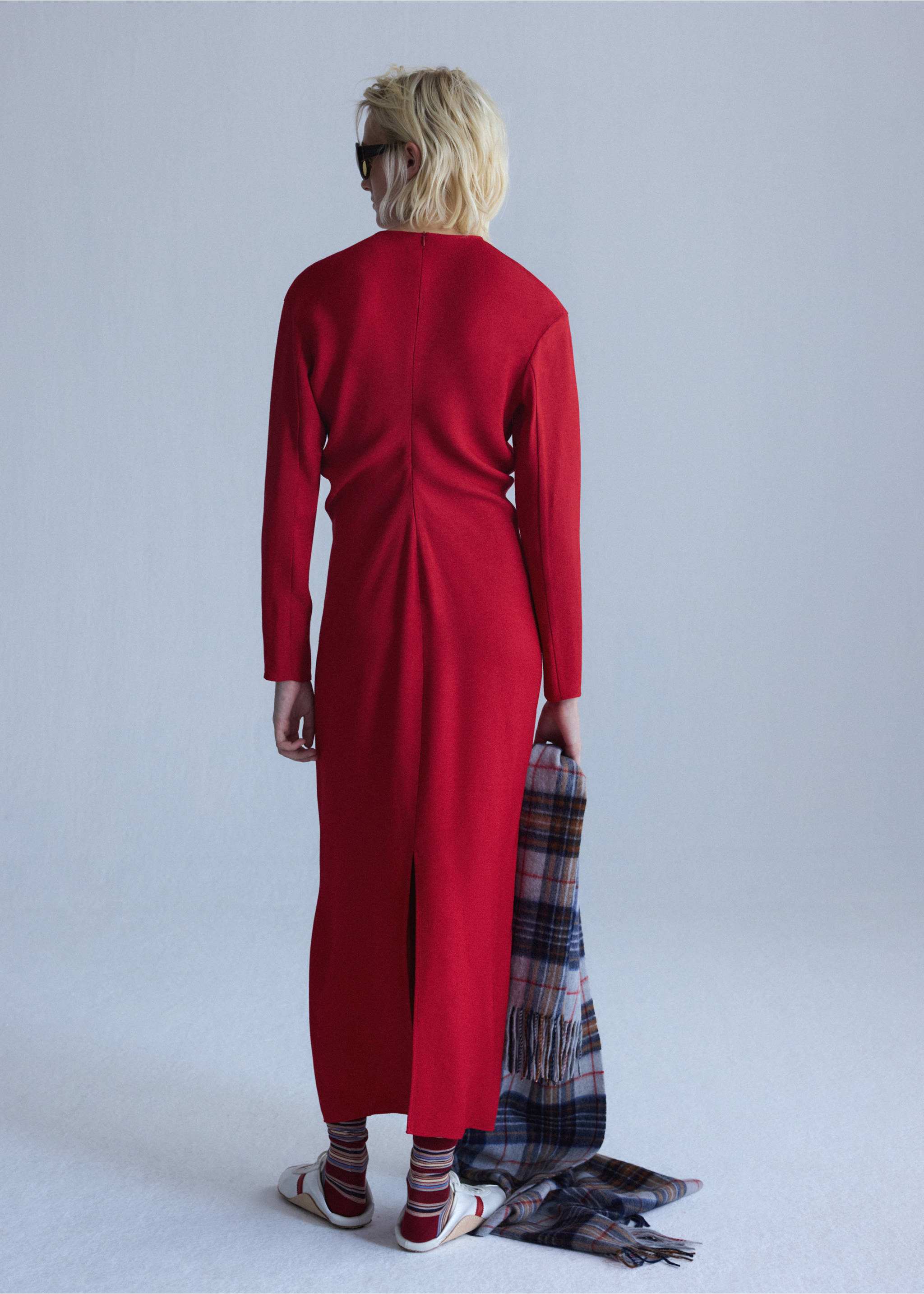 A-line dress with gathered details - Reverse of the article, Red. Ref: 37045873-00.