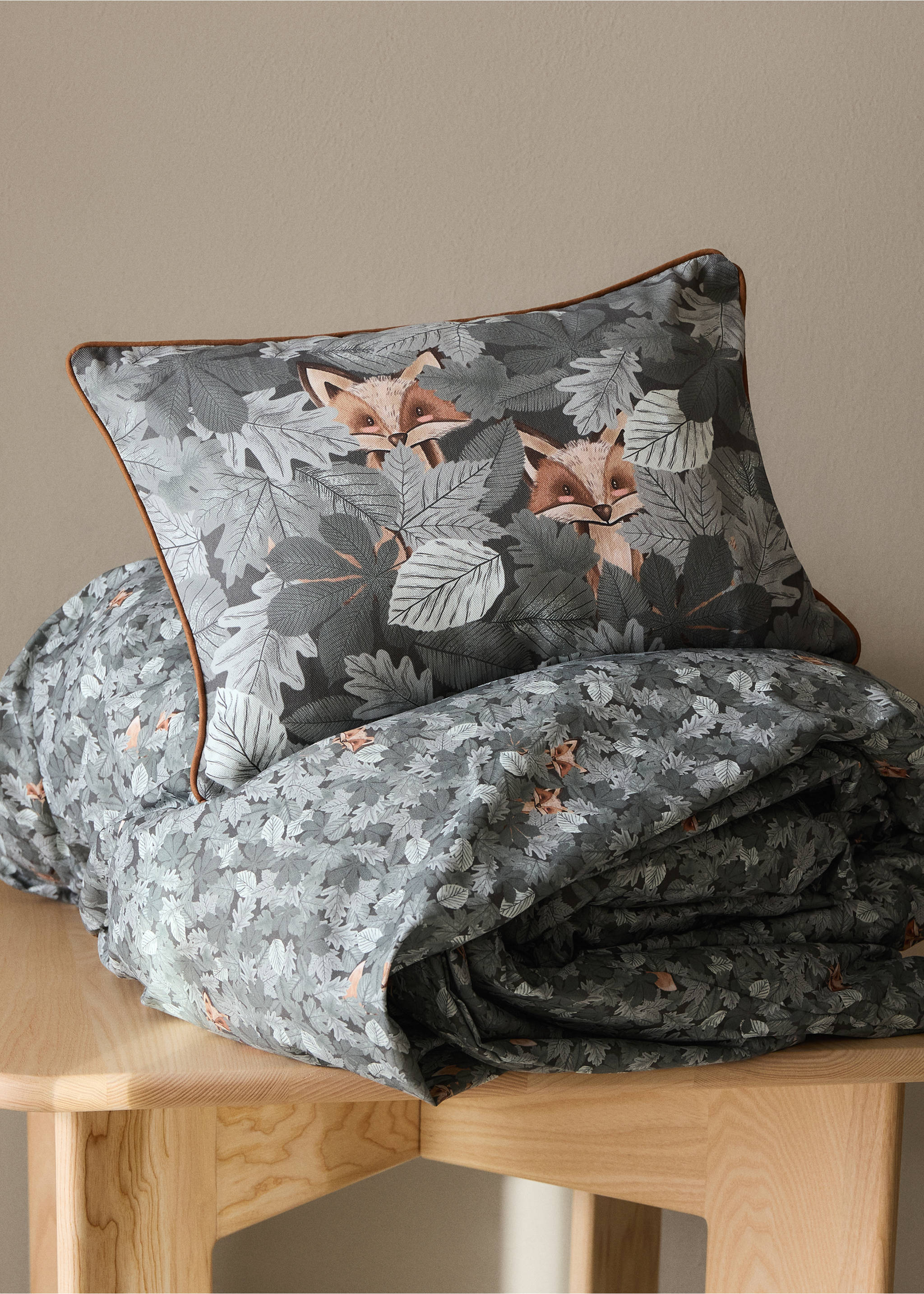 100% cotton cushion cover, 30 x 40 cm - General plane, Forest Green. Ref: 37045876-00.