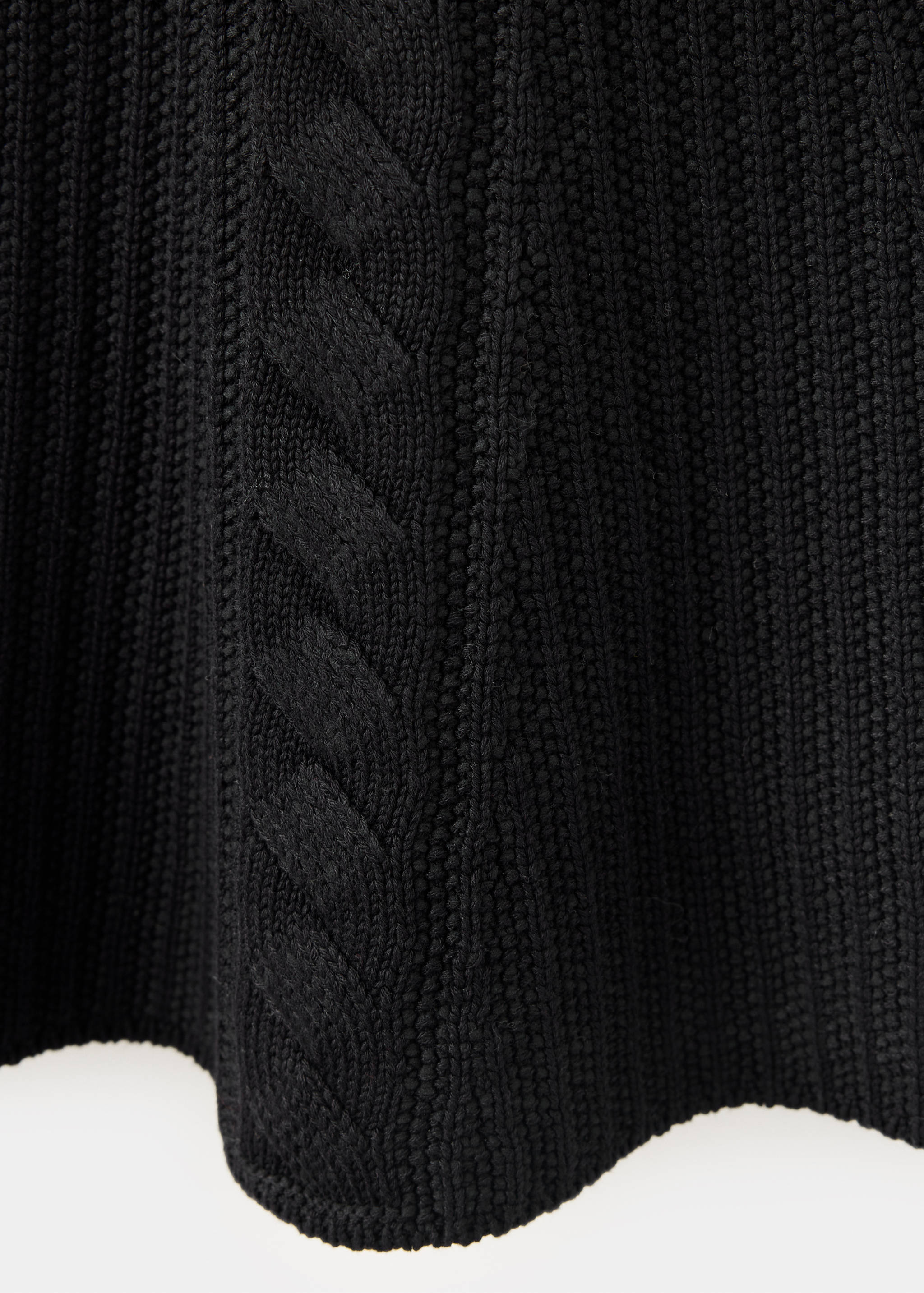 Top pepa - Details of the article 0, Black. Ref: 37045879-00.