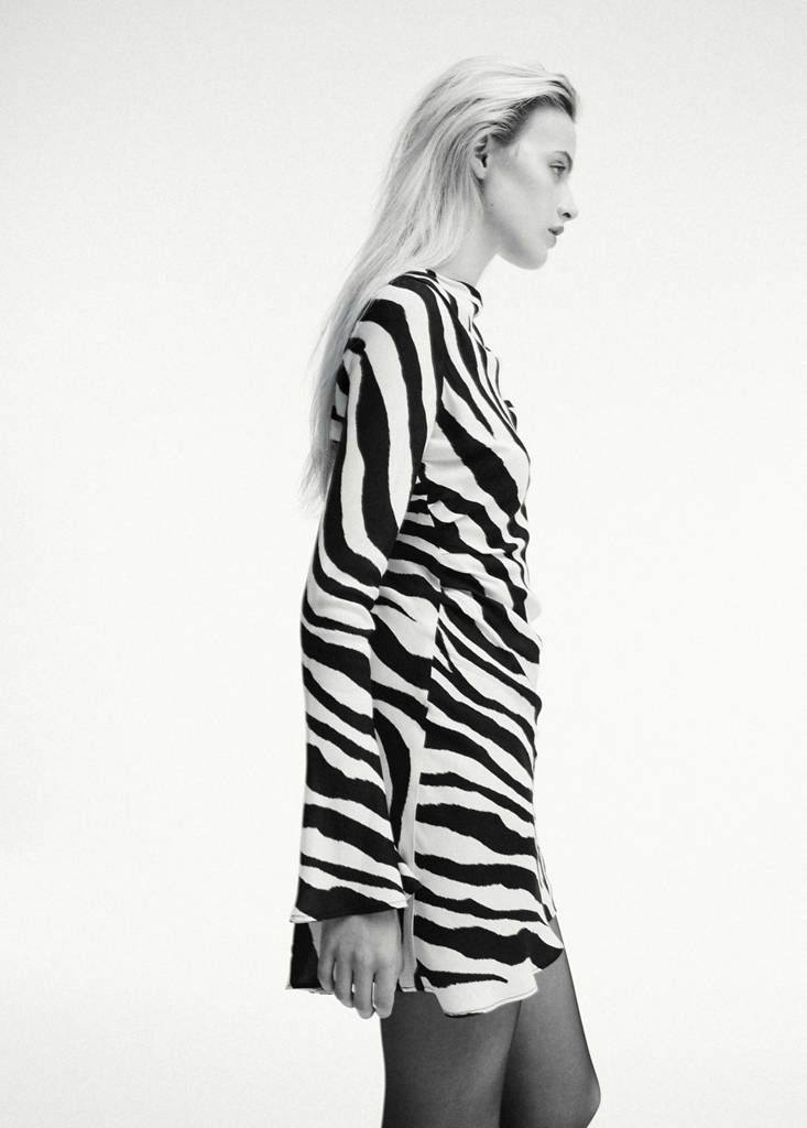 Zebra-print dress with flared sleeves — Black