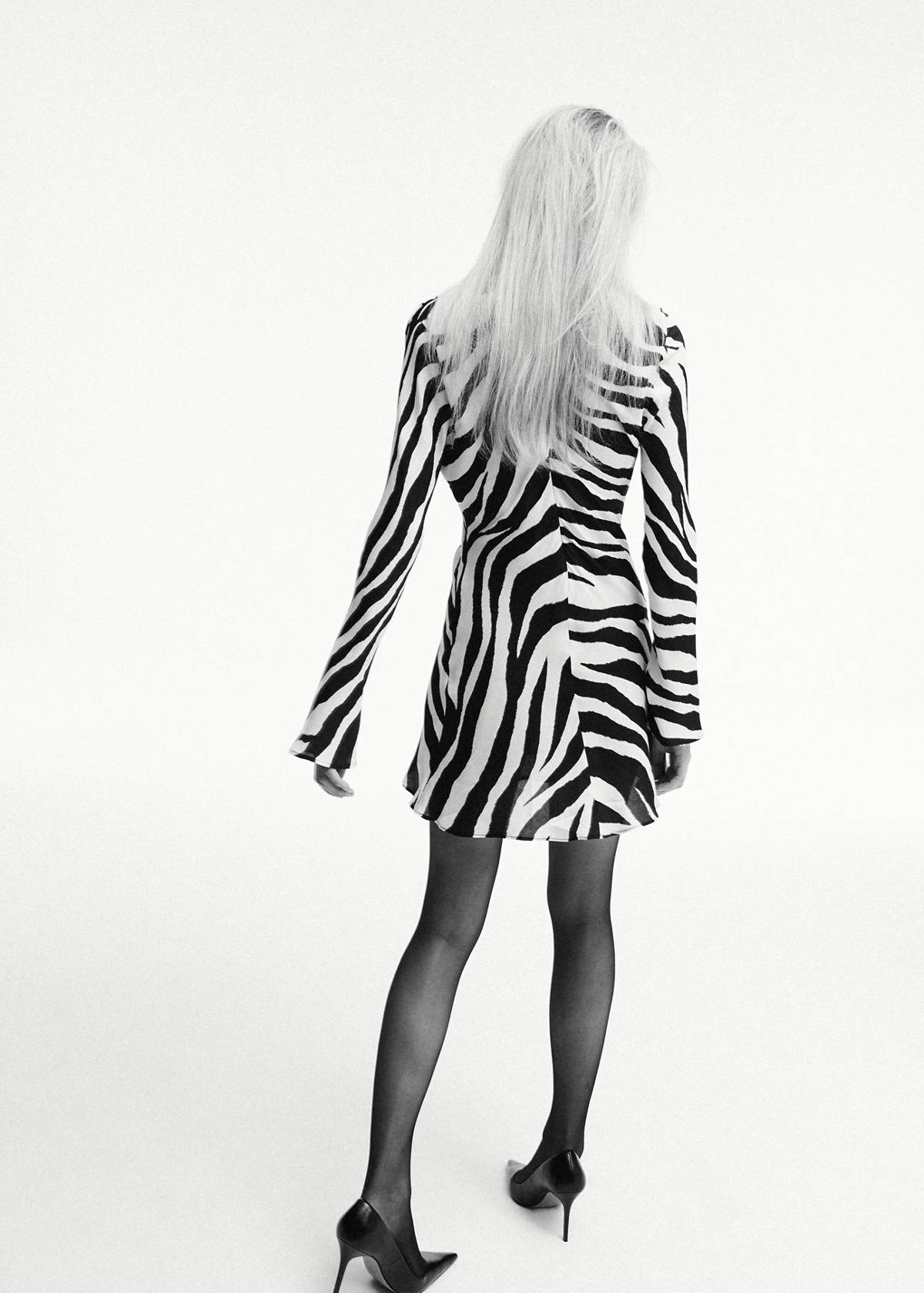 Zebra-print dress with flared sleeves — Black