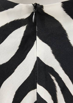 Zebra-print dress with flared sleeves — Black 7