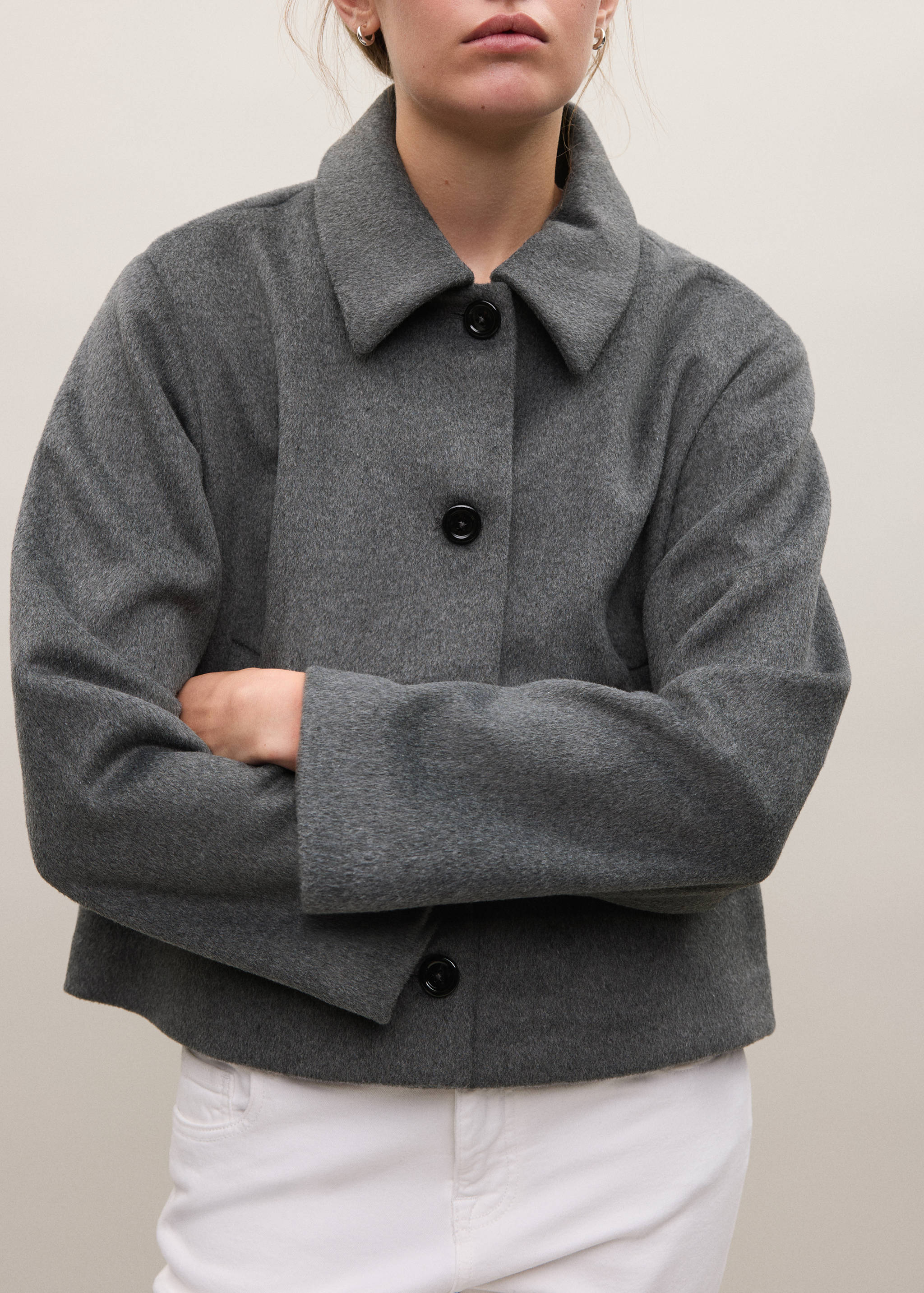 Buttoned wool coat - Details of the article 3