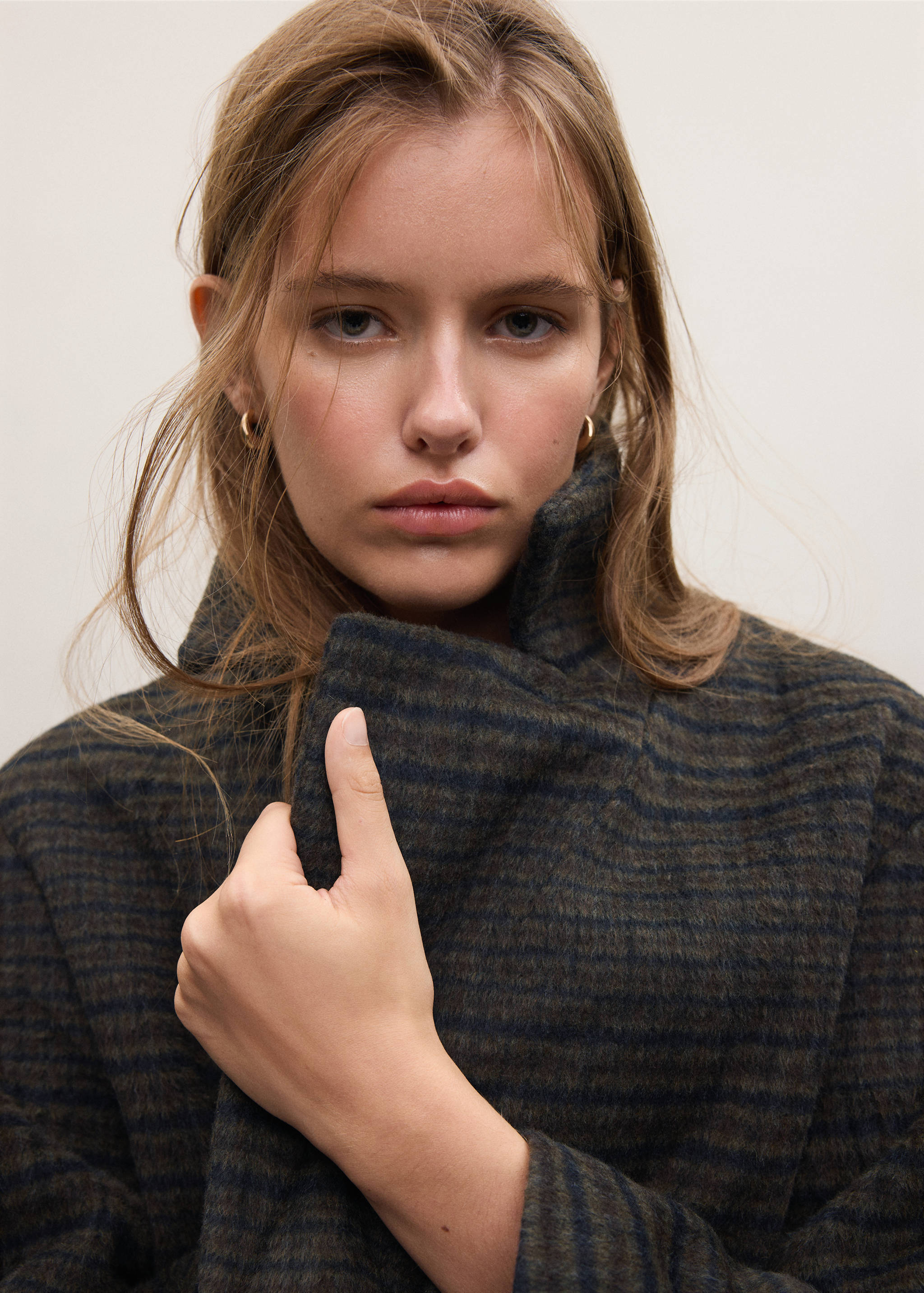 Wool-blend check coat - Details of the article 1