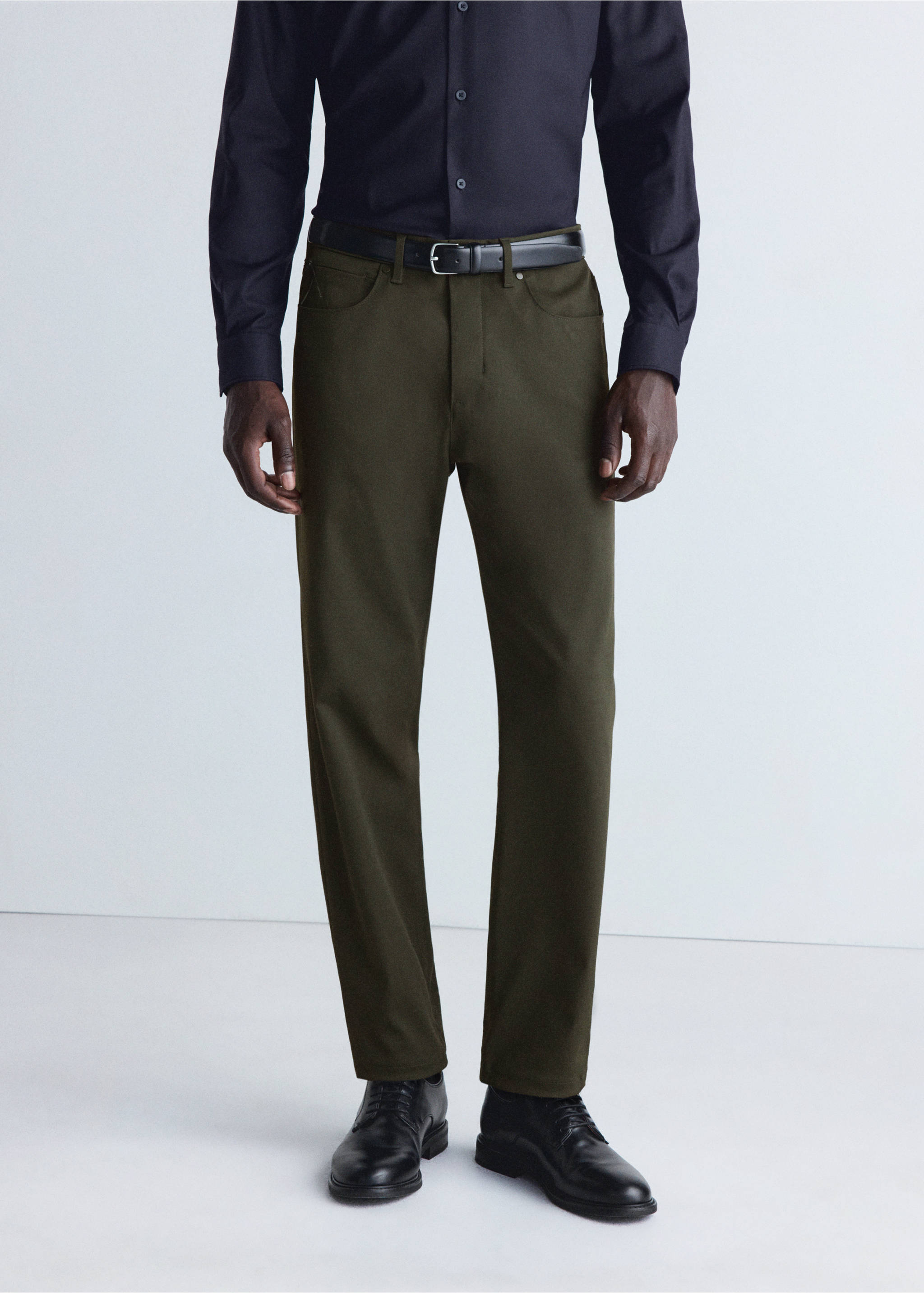 Thermolite® regular fit trousers - Medium plane, Khaki. Ref: 37045977-00.