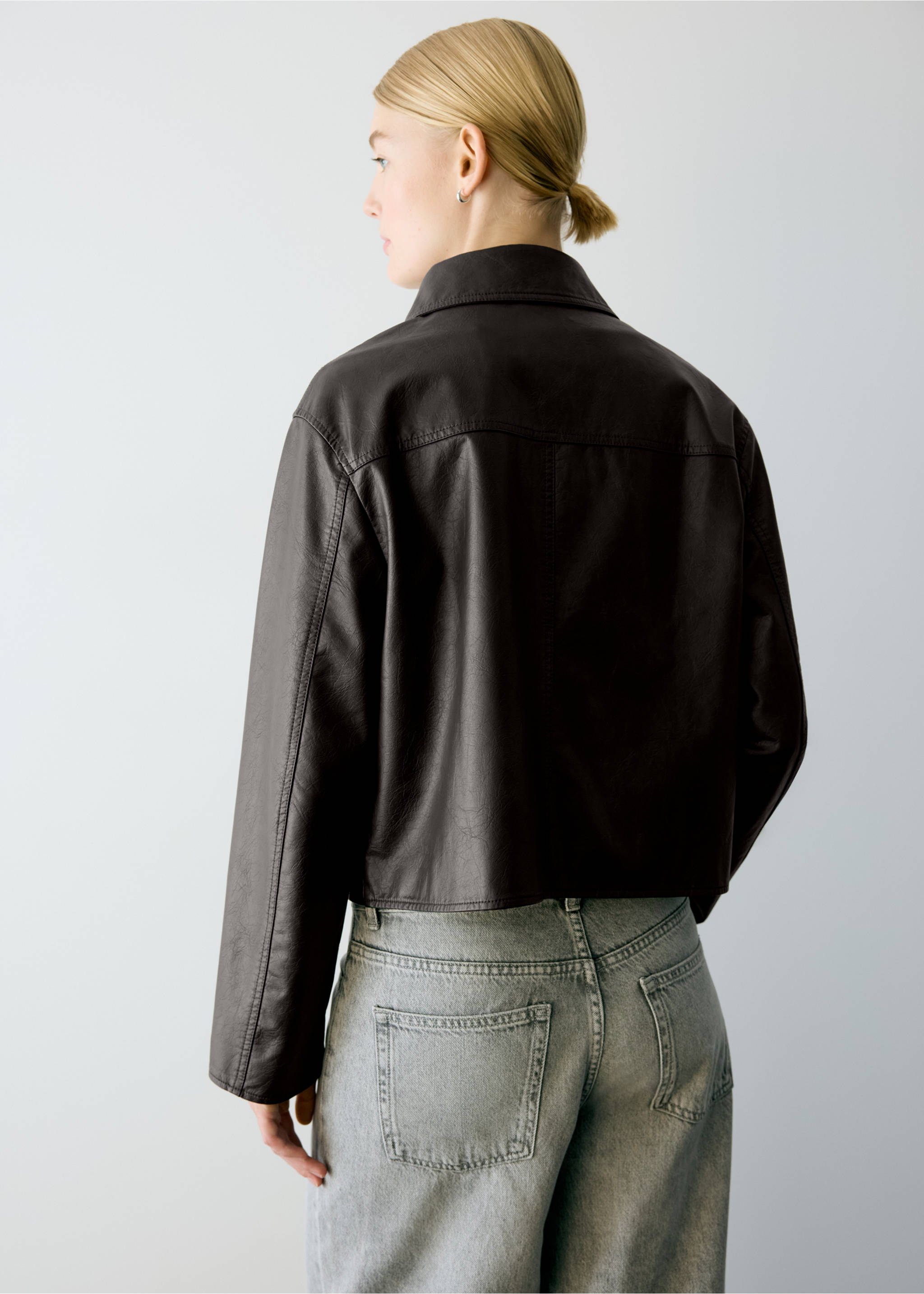 Dark brown cropped jacket, back view., Brown. Ref: 37045978-01.