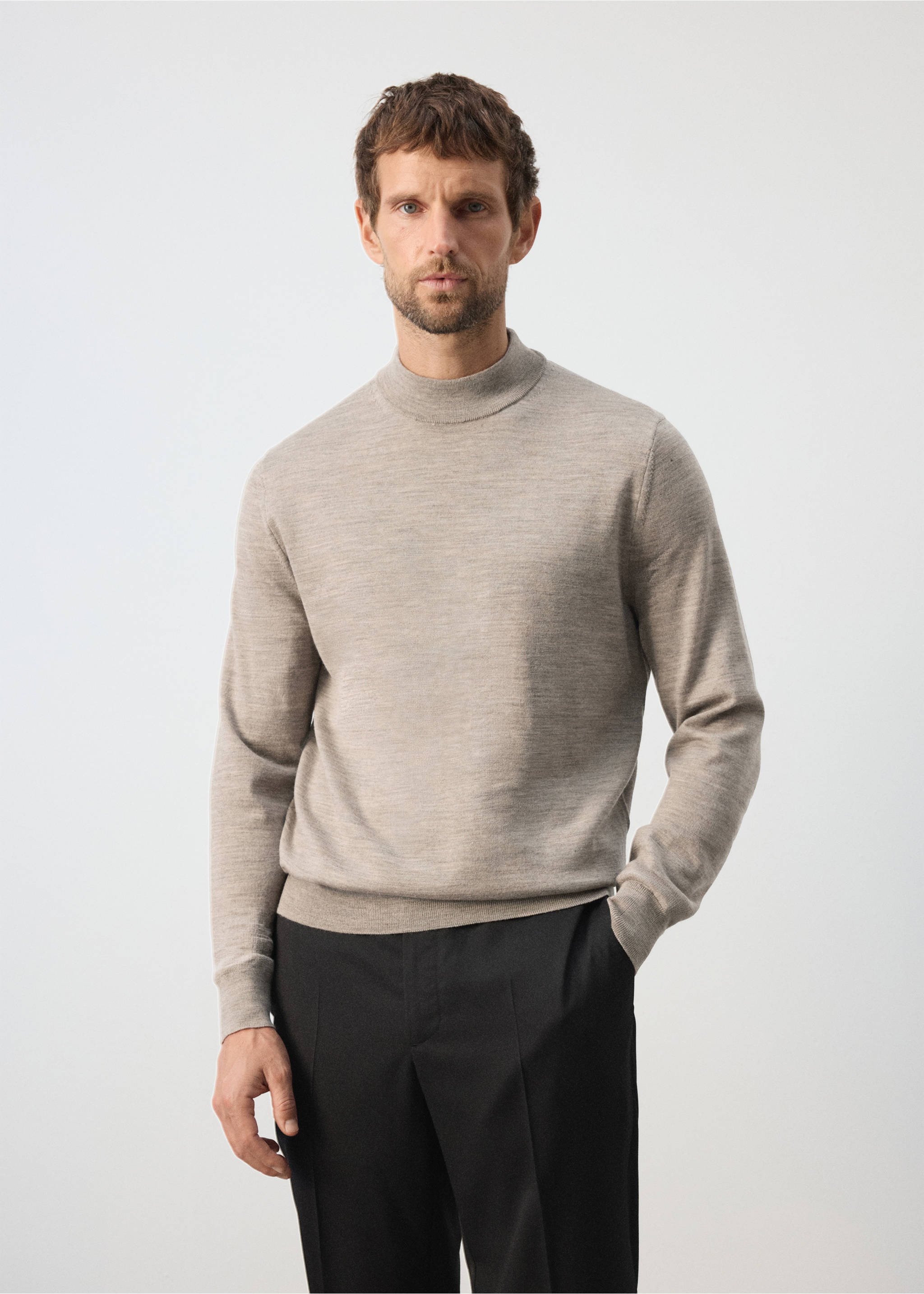 100% wool sweater with perkins neck - Medium plane, Mink Grey. Ref: 37045981-00.