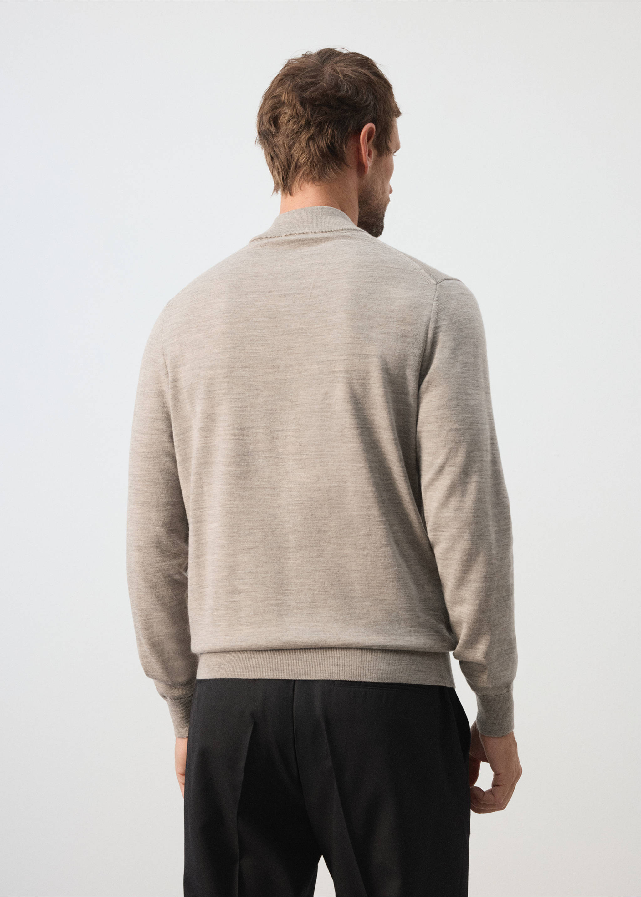 100% wool sweater with perkins neck - Reverse of the article, Mink Grey. Ref: 37045981-00.