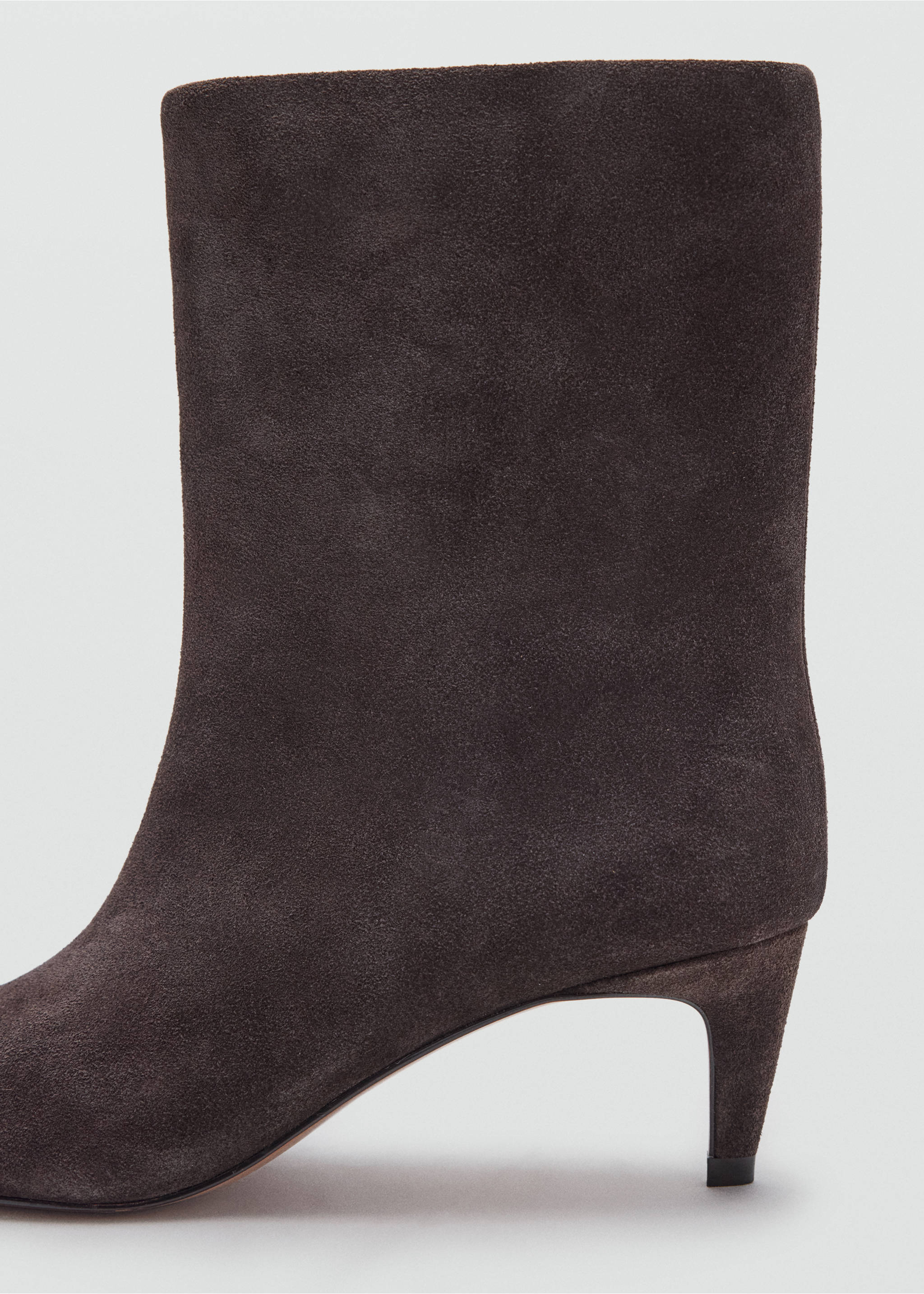 Square-toe suede heeled ankle boot - Details of the article 1, Chocolate. Ref: 37045984-00.