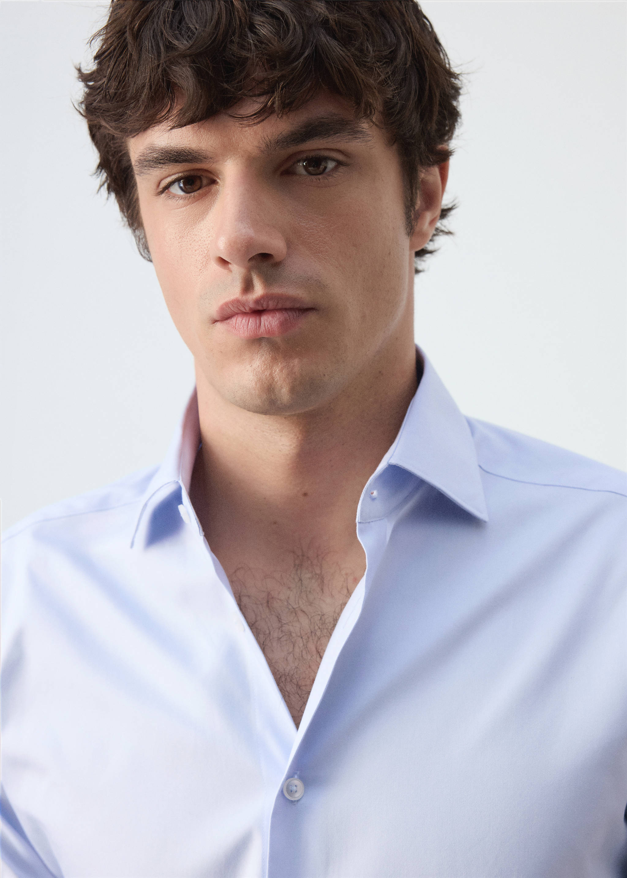 100% cotton slim-fit shirt - Details of the article 1