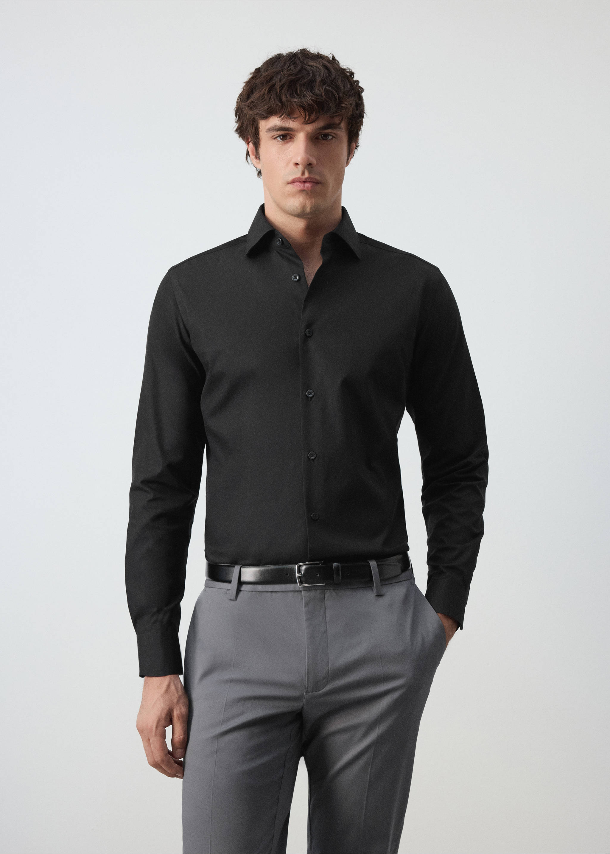 100% cotton slim-fit shirt - Medium plane, Black. Ref: 37045985-00.