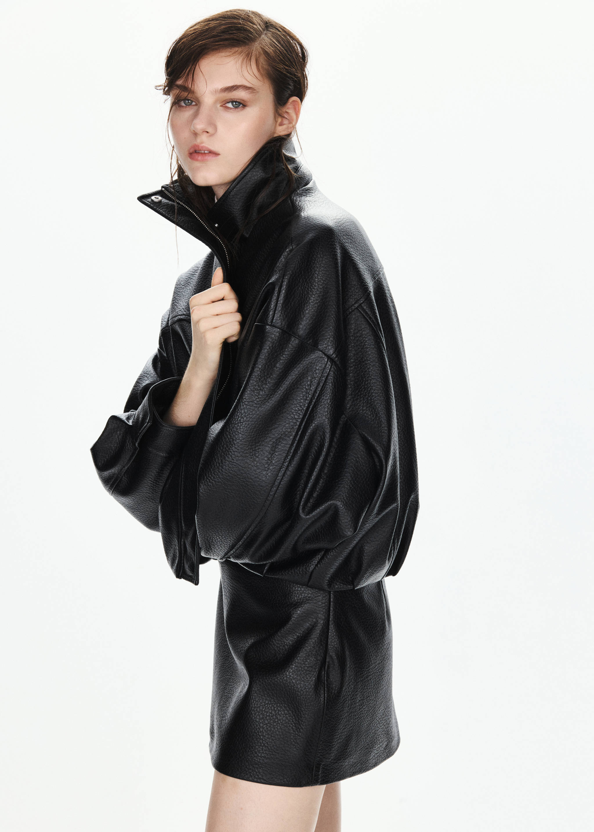 Faux leather skirt with belt - Details of the article 1