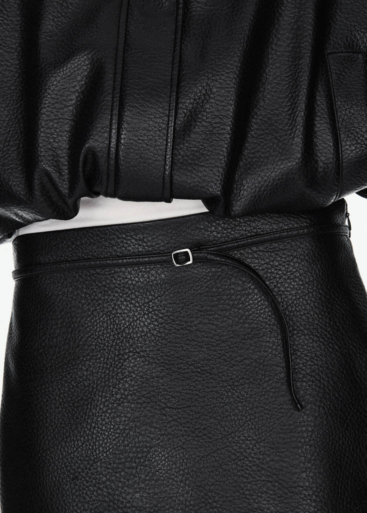 Faux leather skirt with belt — Black