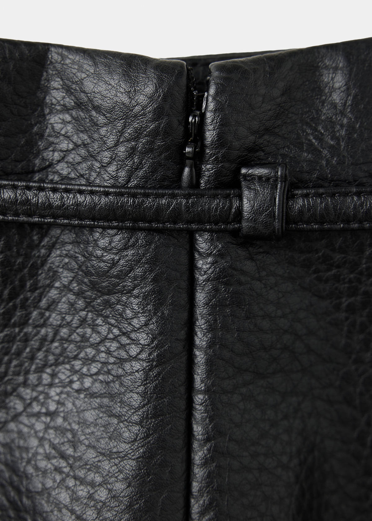Faux leather skirt with belt — Black