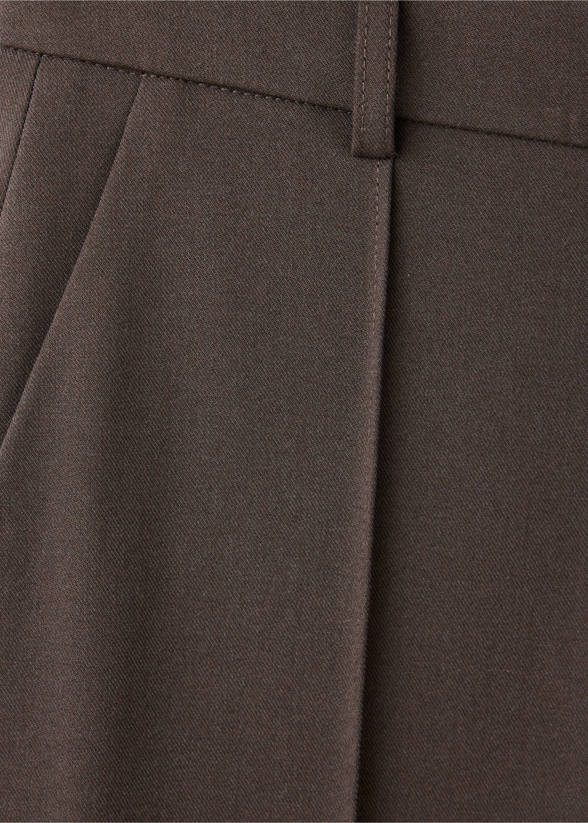 Trousers flare - Details of the article 8, Medium Brown. Ref: 37045993-00.
