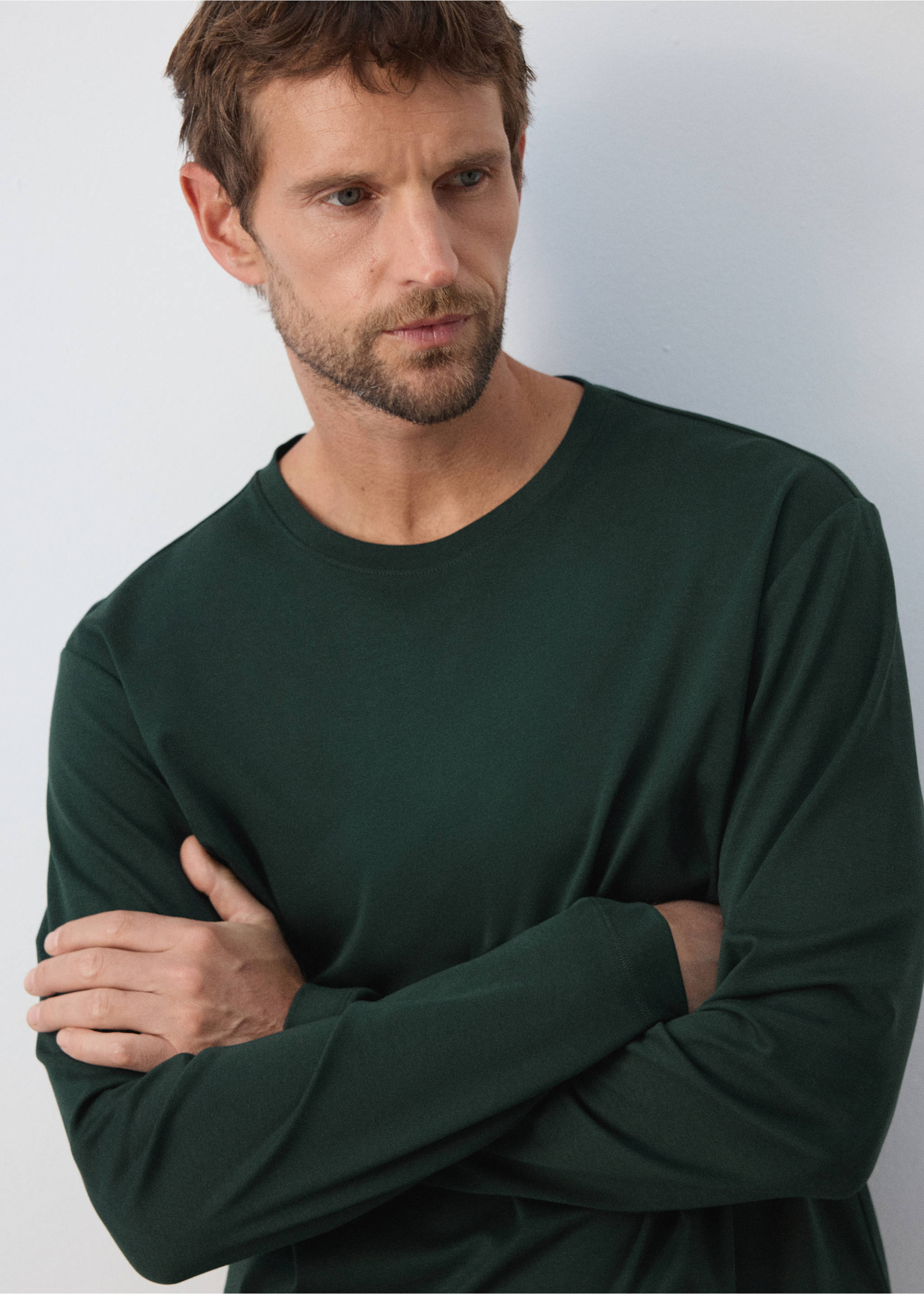 100% cotton T-shirt regular fit - Details of the article 1, Dark Green. Ref: 37045999-00.