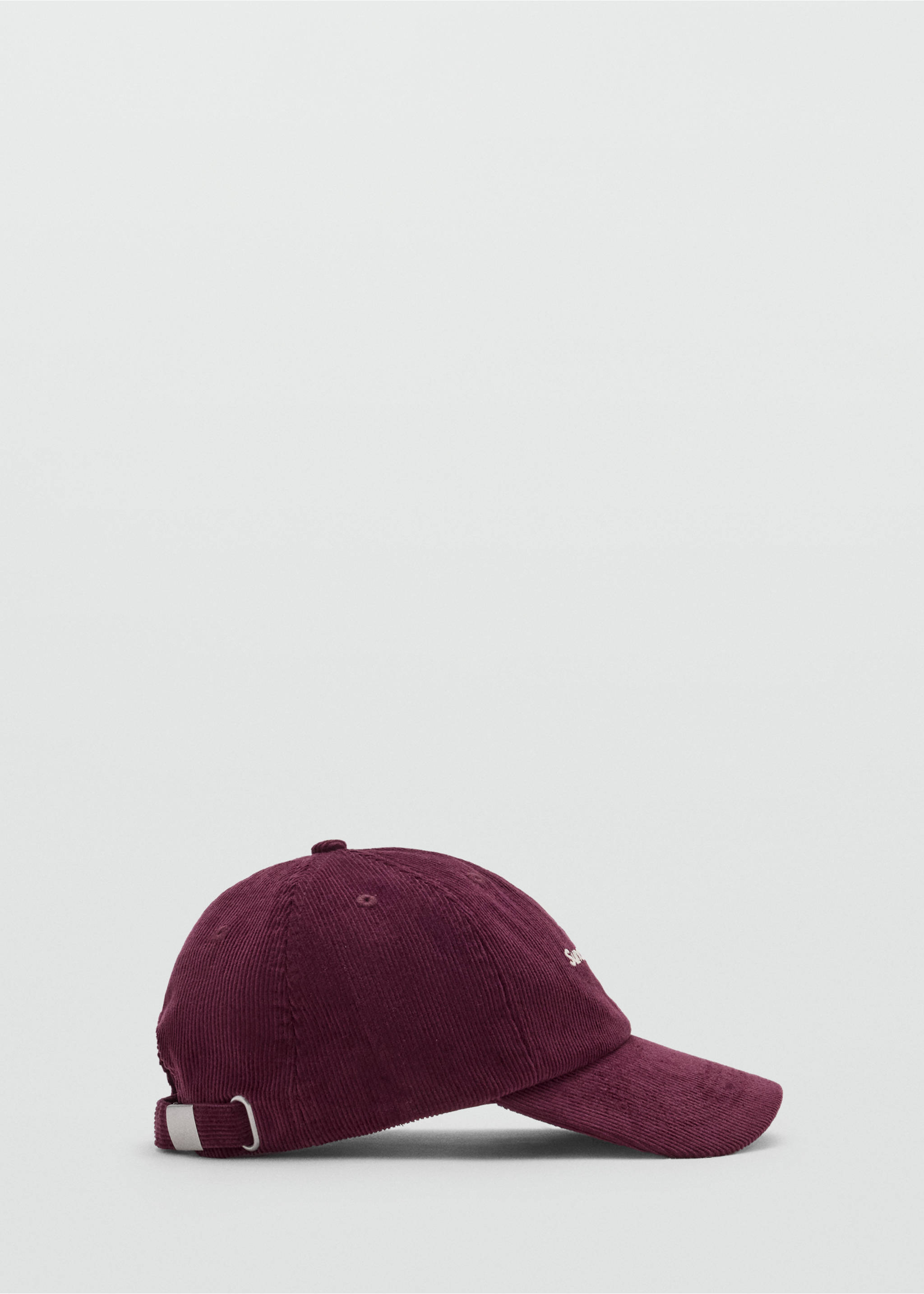 Cap sunday - Article without model, Burgundy. Ref: 37046001-00.