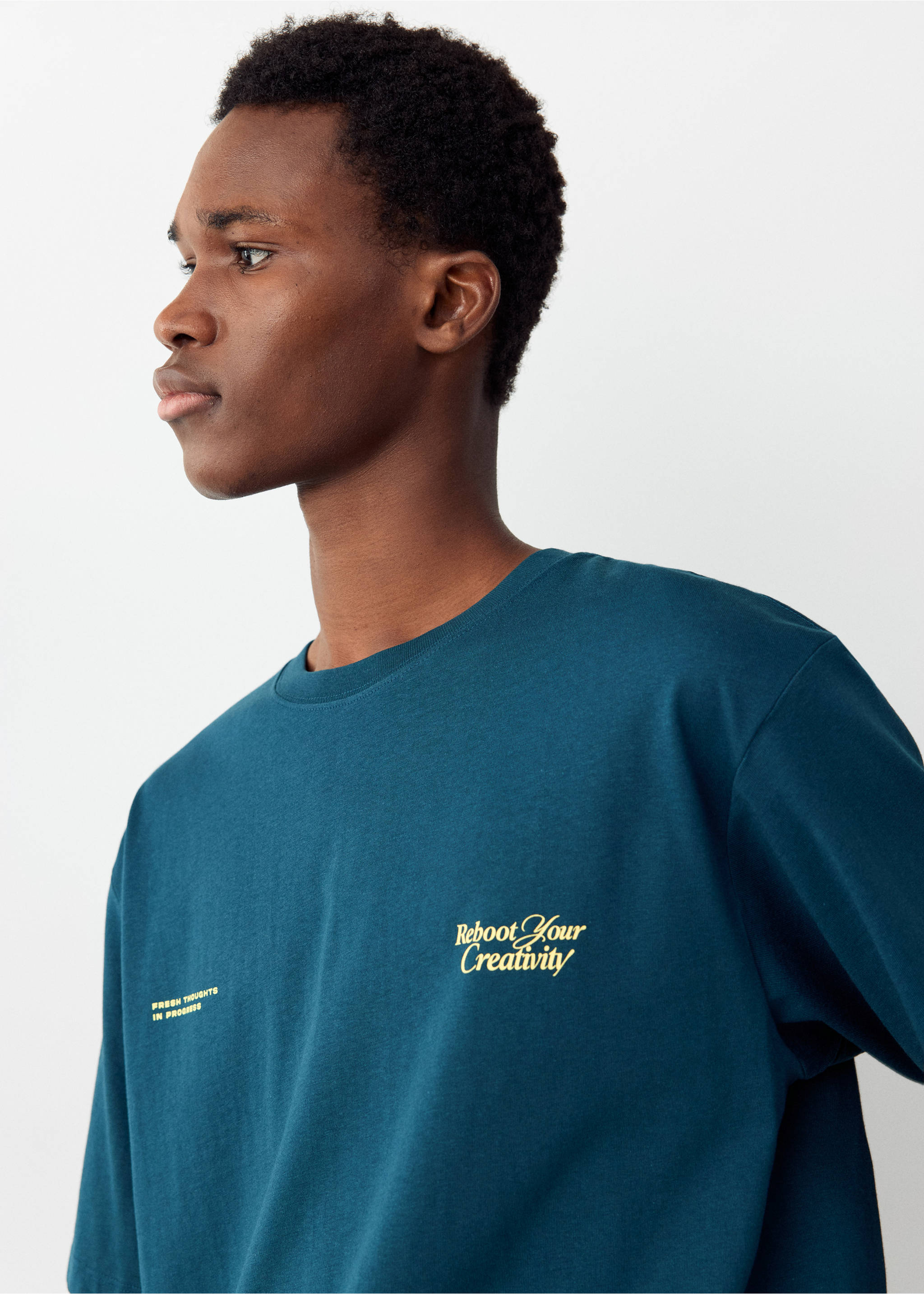 Printed text T-shirt - Details of the article 1, Petrol Blue. Ref: 37046005-00.