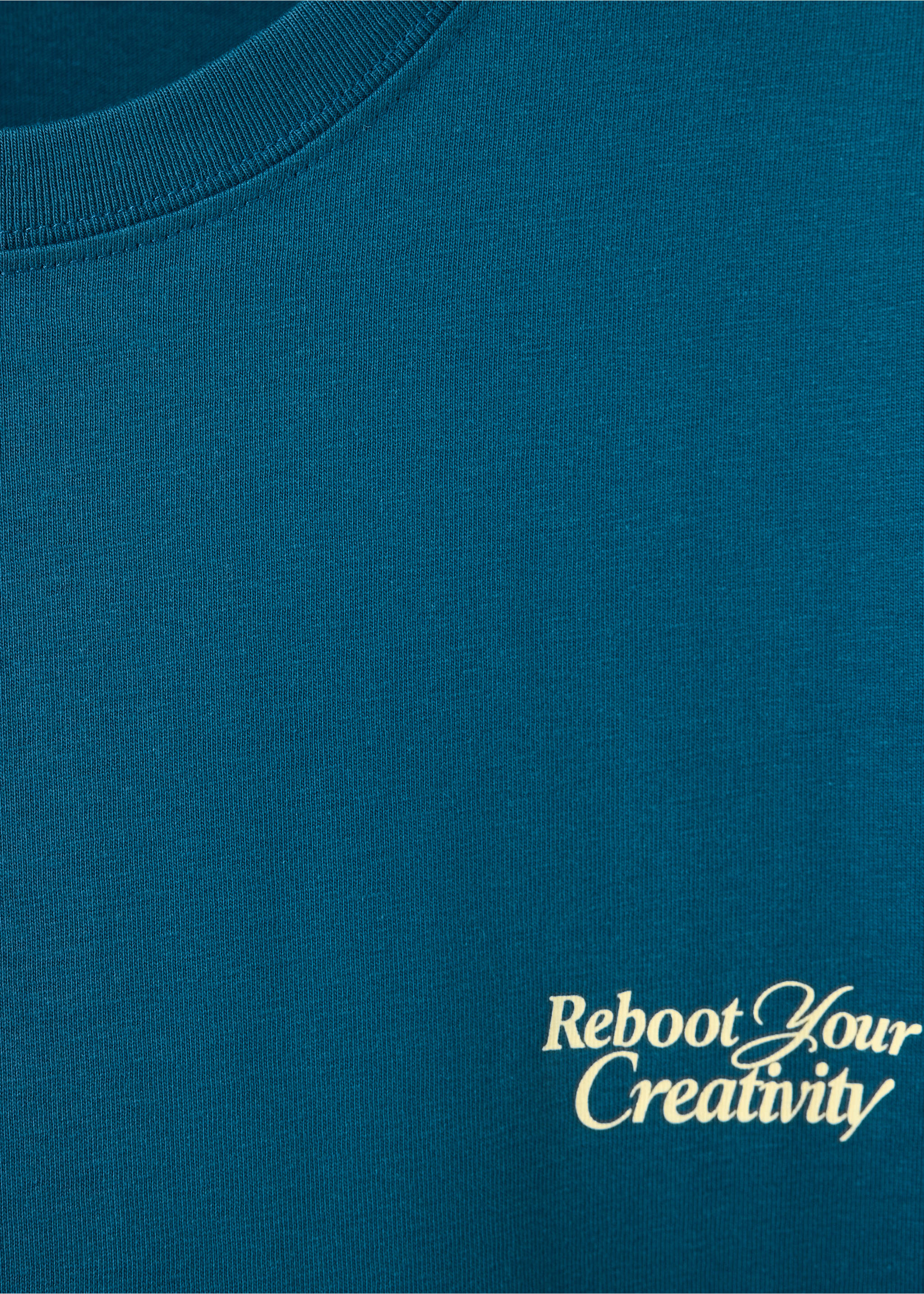 Printed text T-shirt - Details of the article 8, Petrol Blue. Ref: 37046005-00.