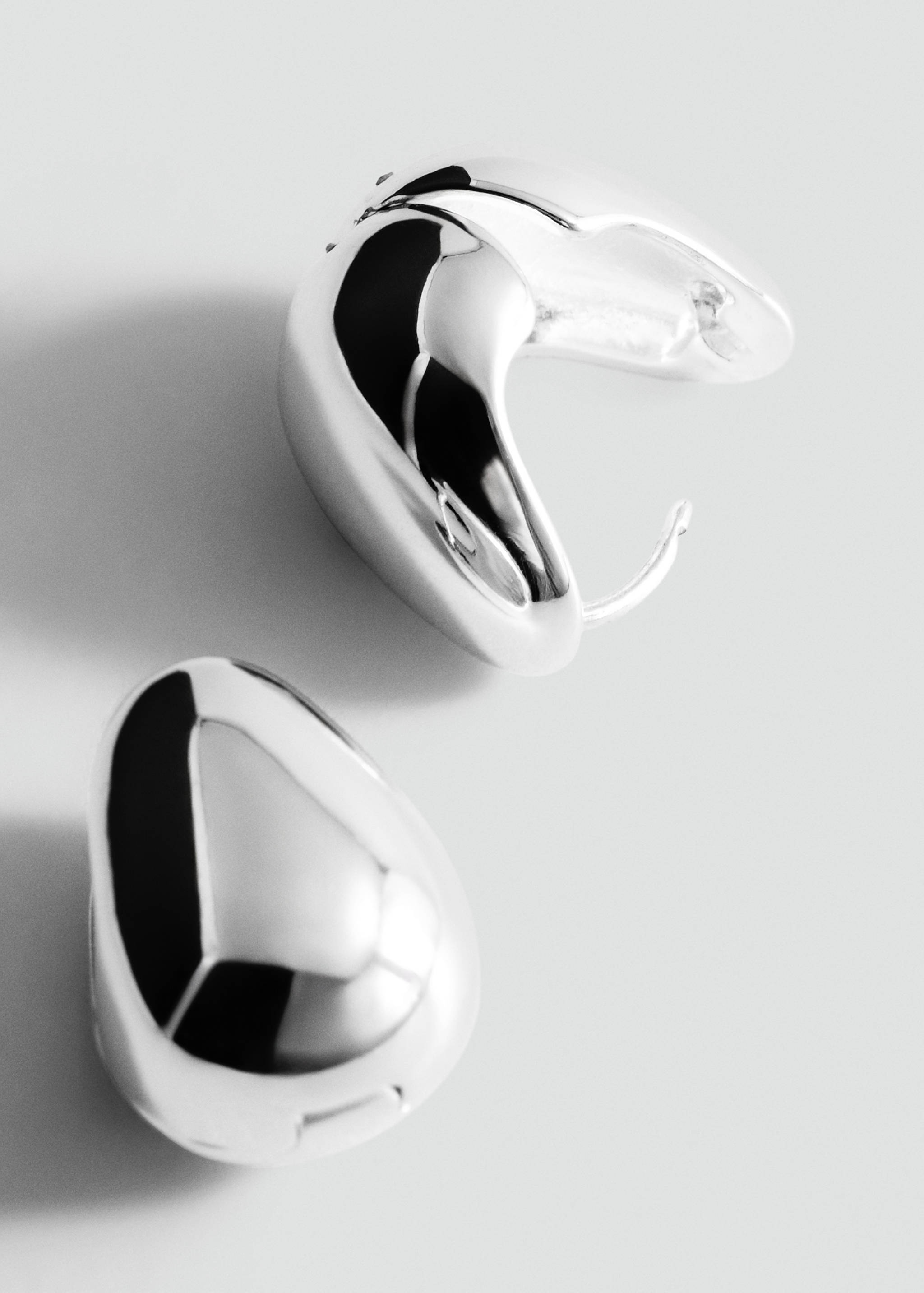 Drop earrings - Details of the article 1