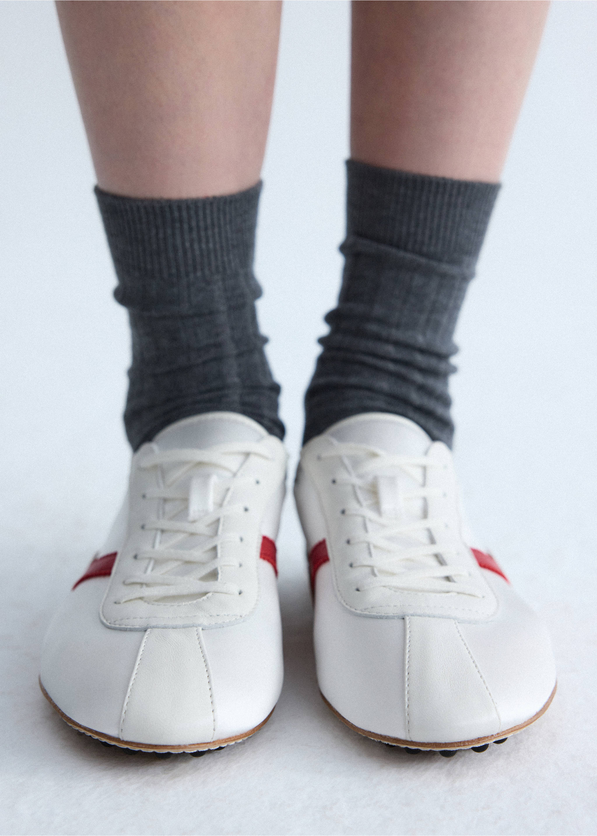 Contrast leather sneaker - General plane, White. Ref: 37046011-00.