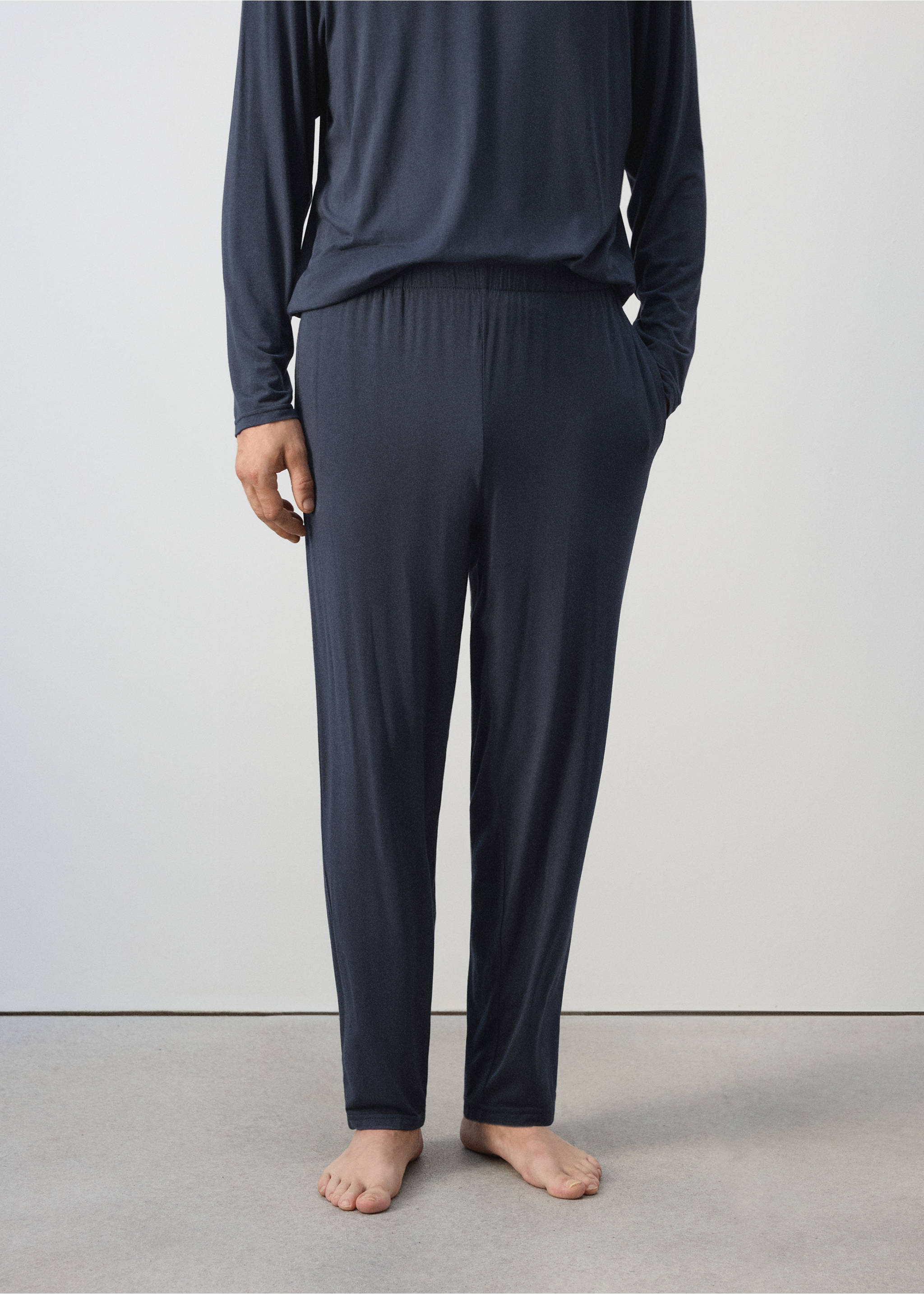 Pack of long modal pyjamas - Details of the article 1, Navy. Ref: 37046326-00.