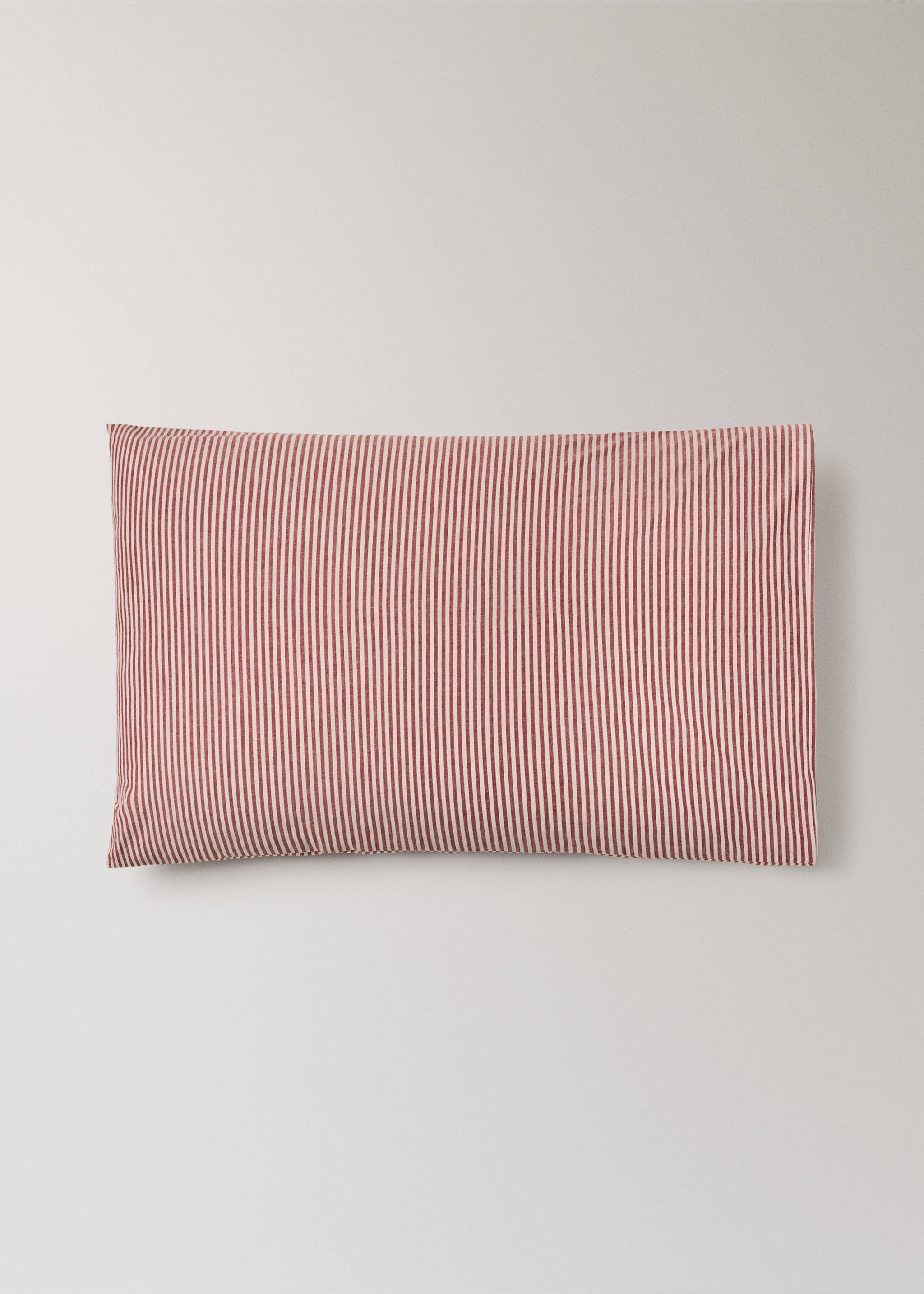 Red and white striped pillowcase., Red. Ref: 37046332-00.