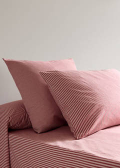 Two 60 x 60 cm striped cotton pillowcases — Red 1