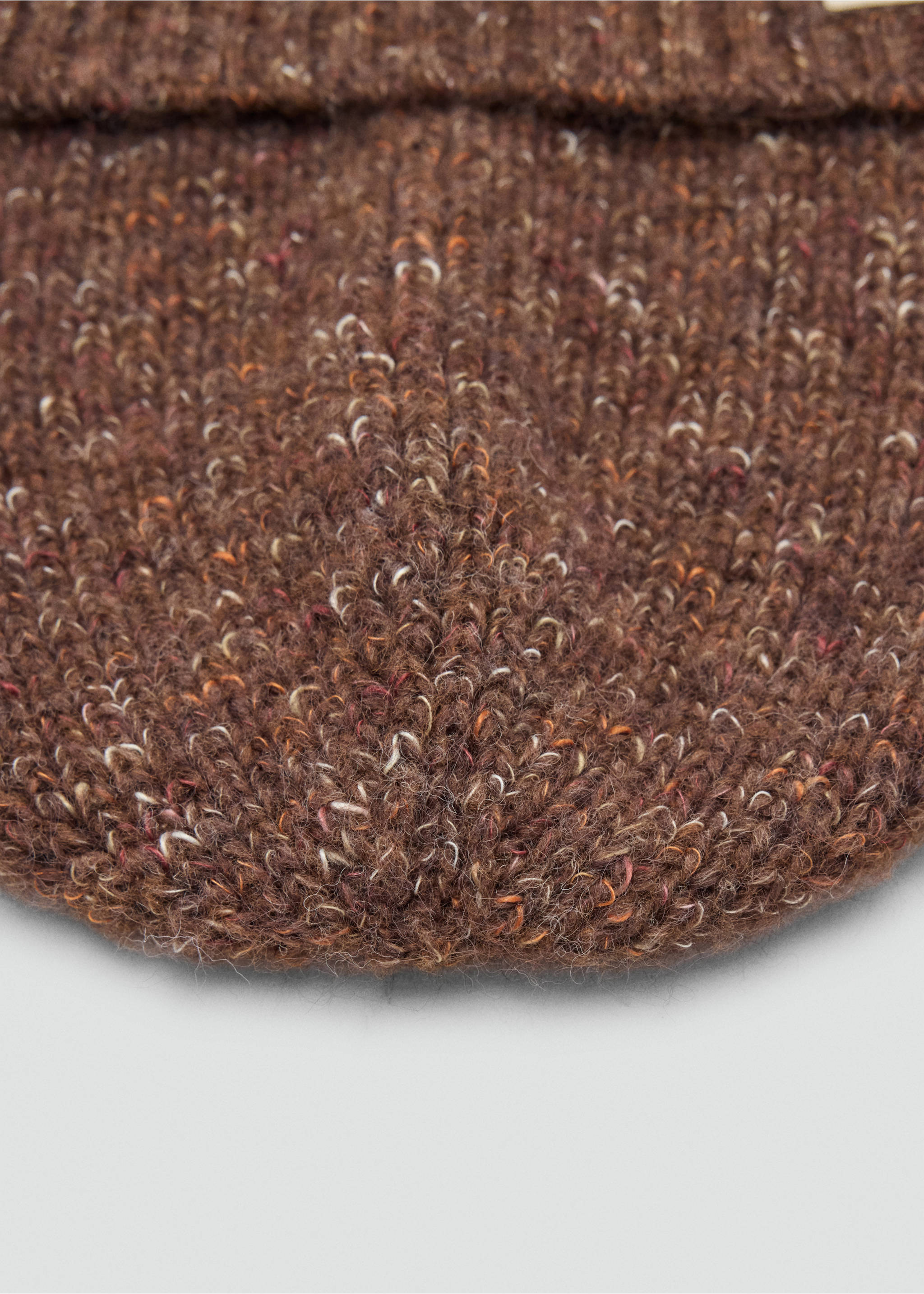 Flecked knit beanie - Details of the article 1, Brown. Ref: 37046334-00.