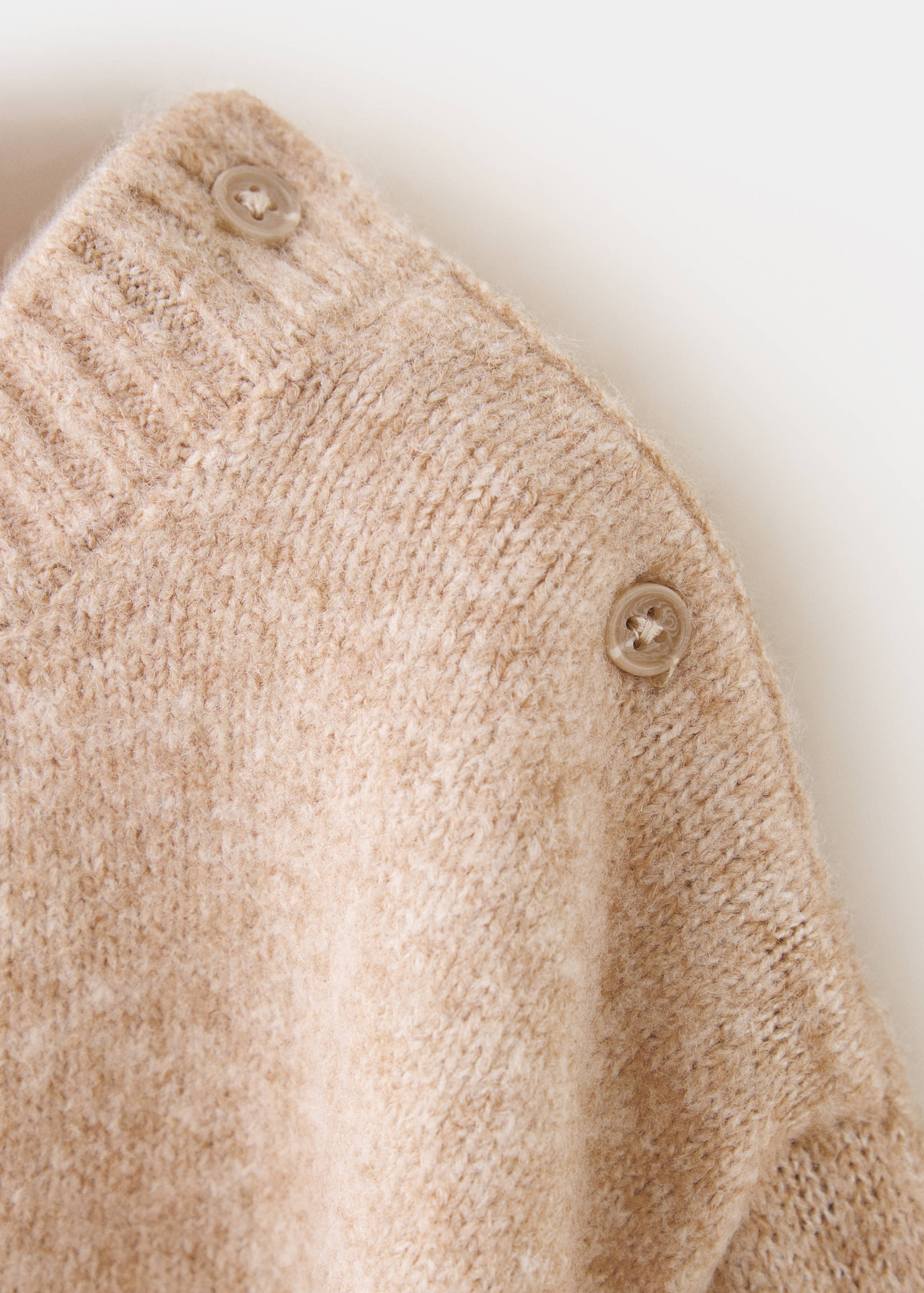 Chunky-knit bear sweater - Details of the article 8
